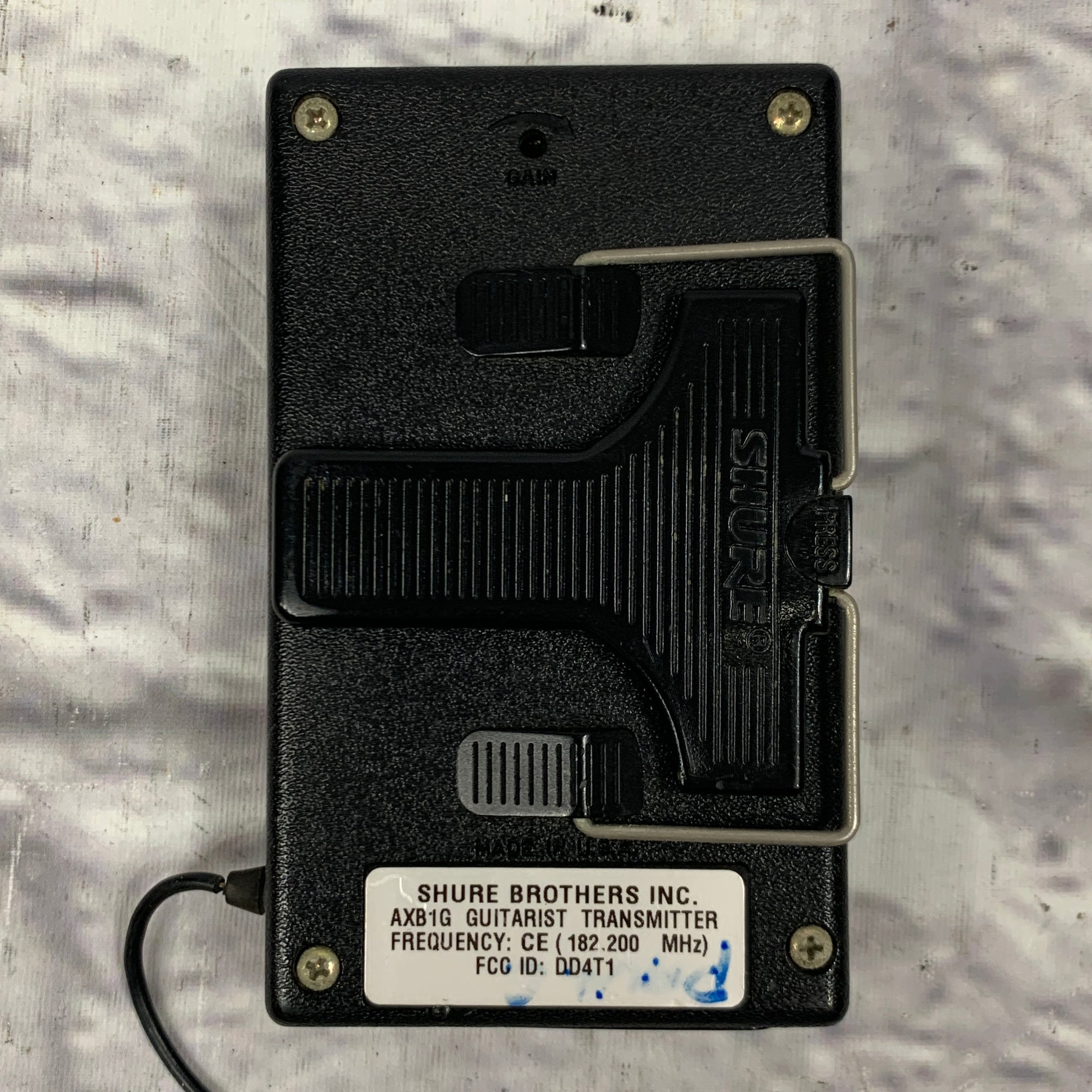 Shure AXb1G Guitarist Transmitter