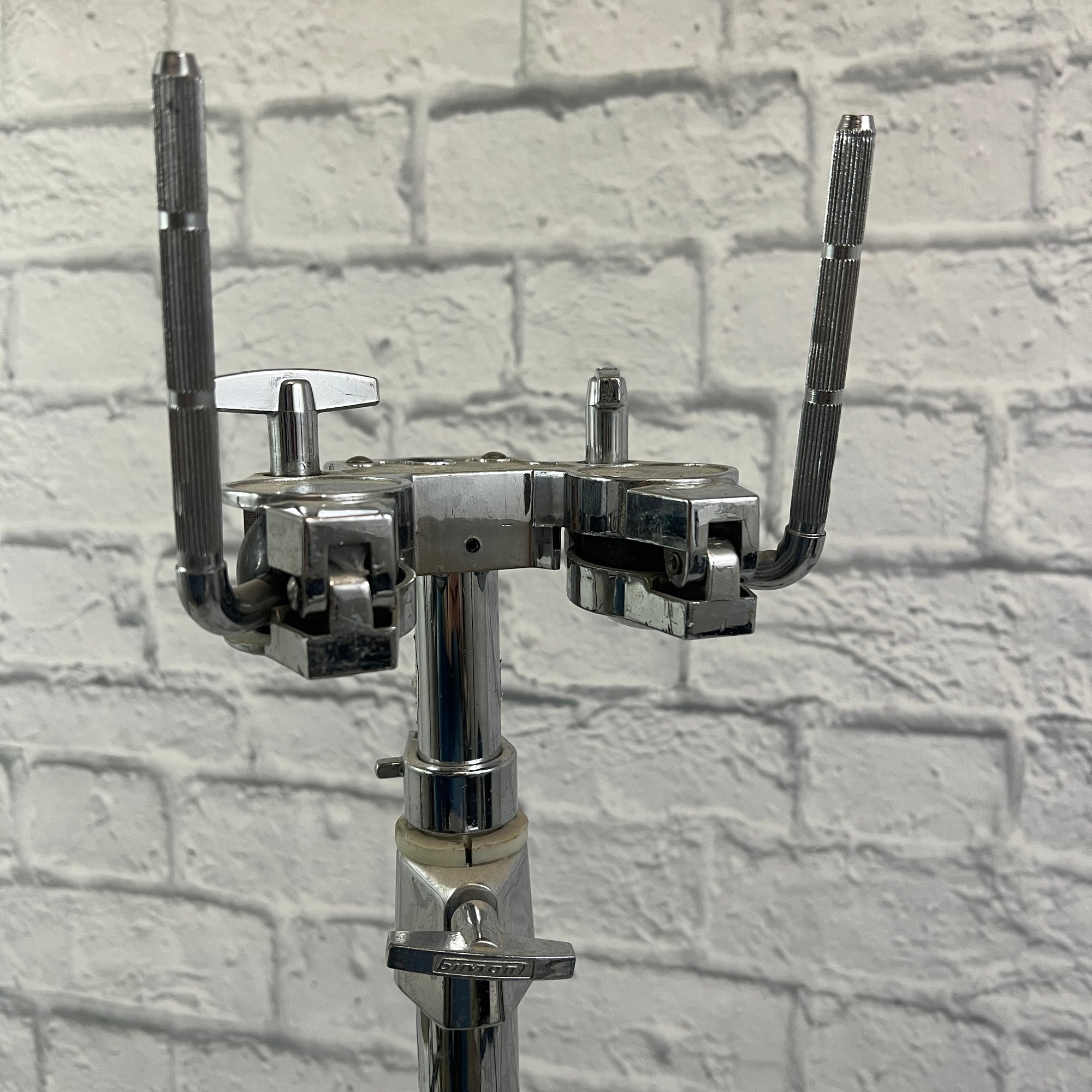 Ludwig B/W Single-Braced Dual Tom Stand