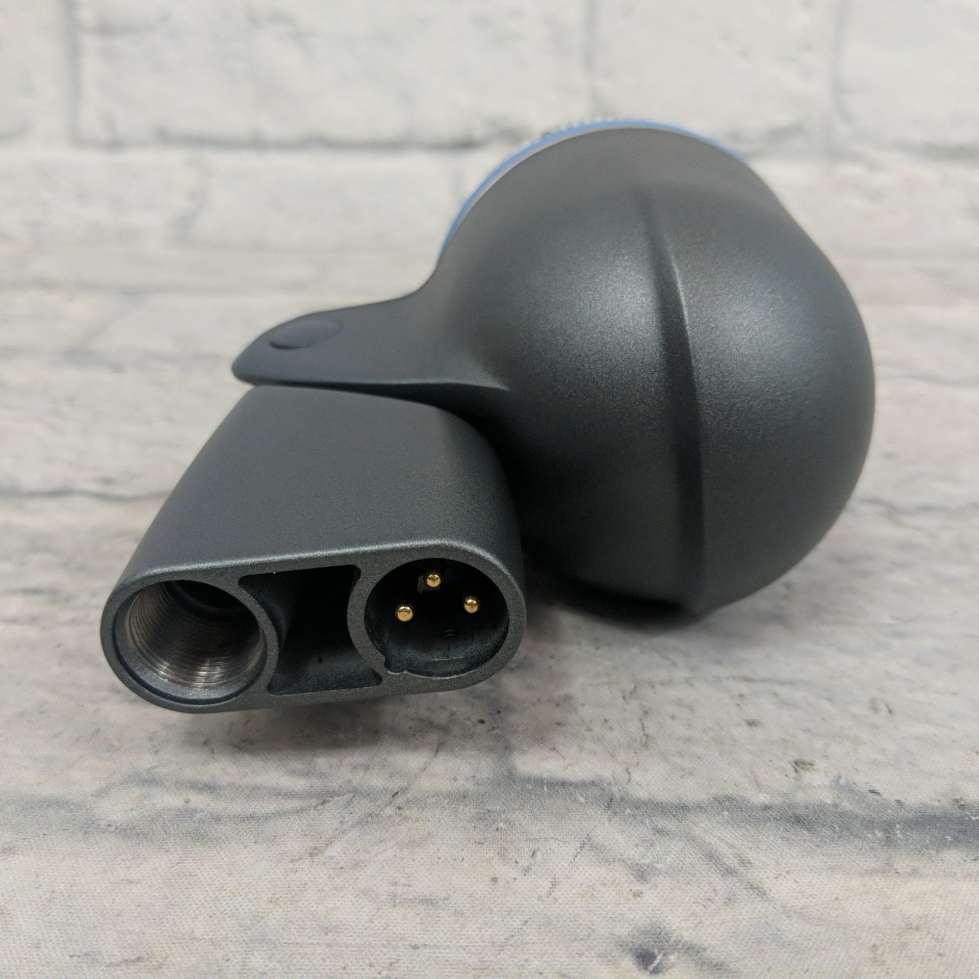 Shure Beta 52 Bass Drum Mic