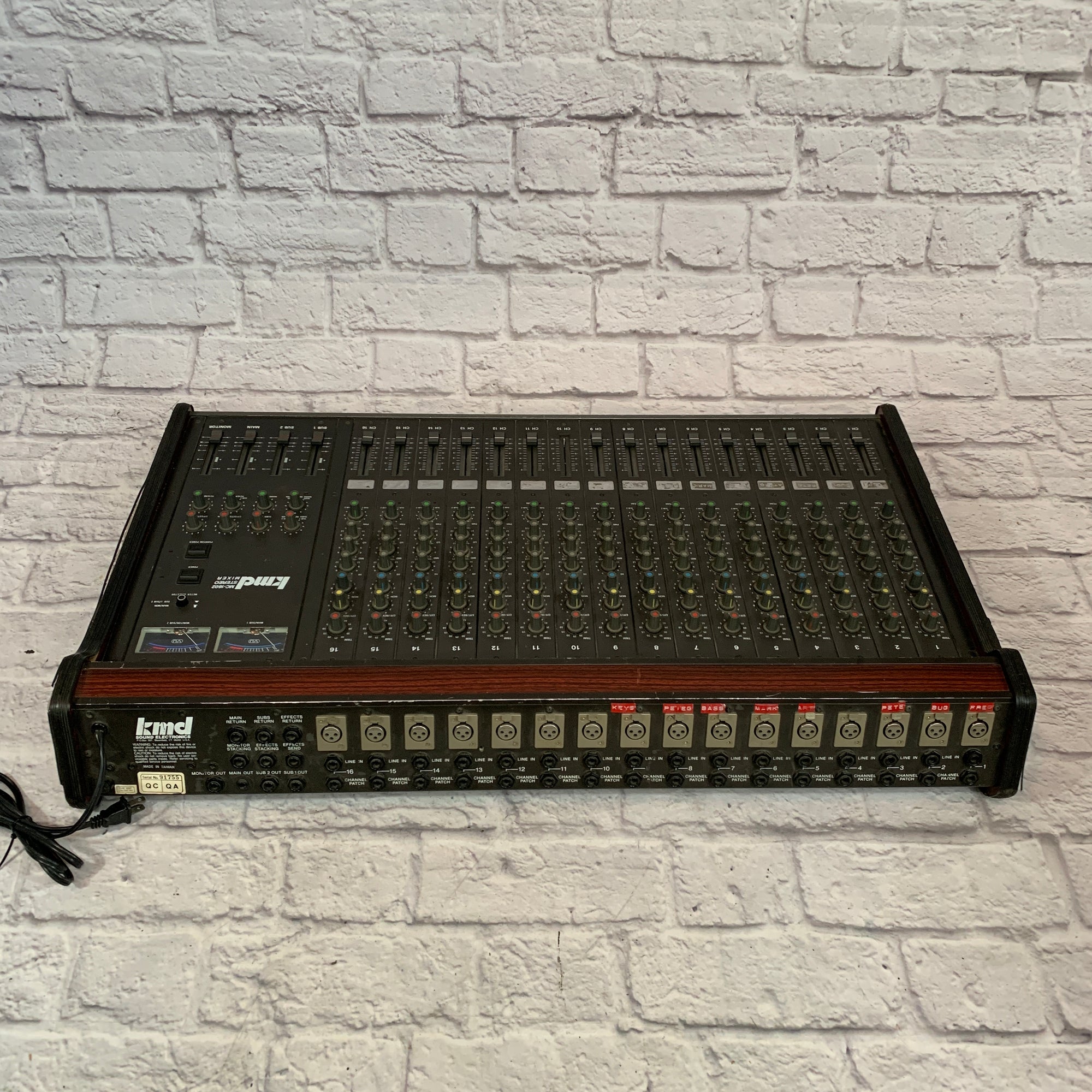 KMD MC-1602 16 Channel Stereo Mixer