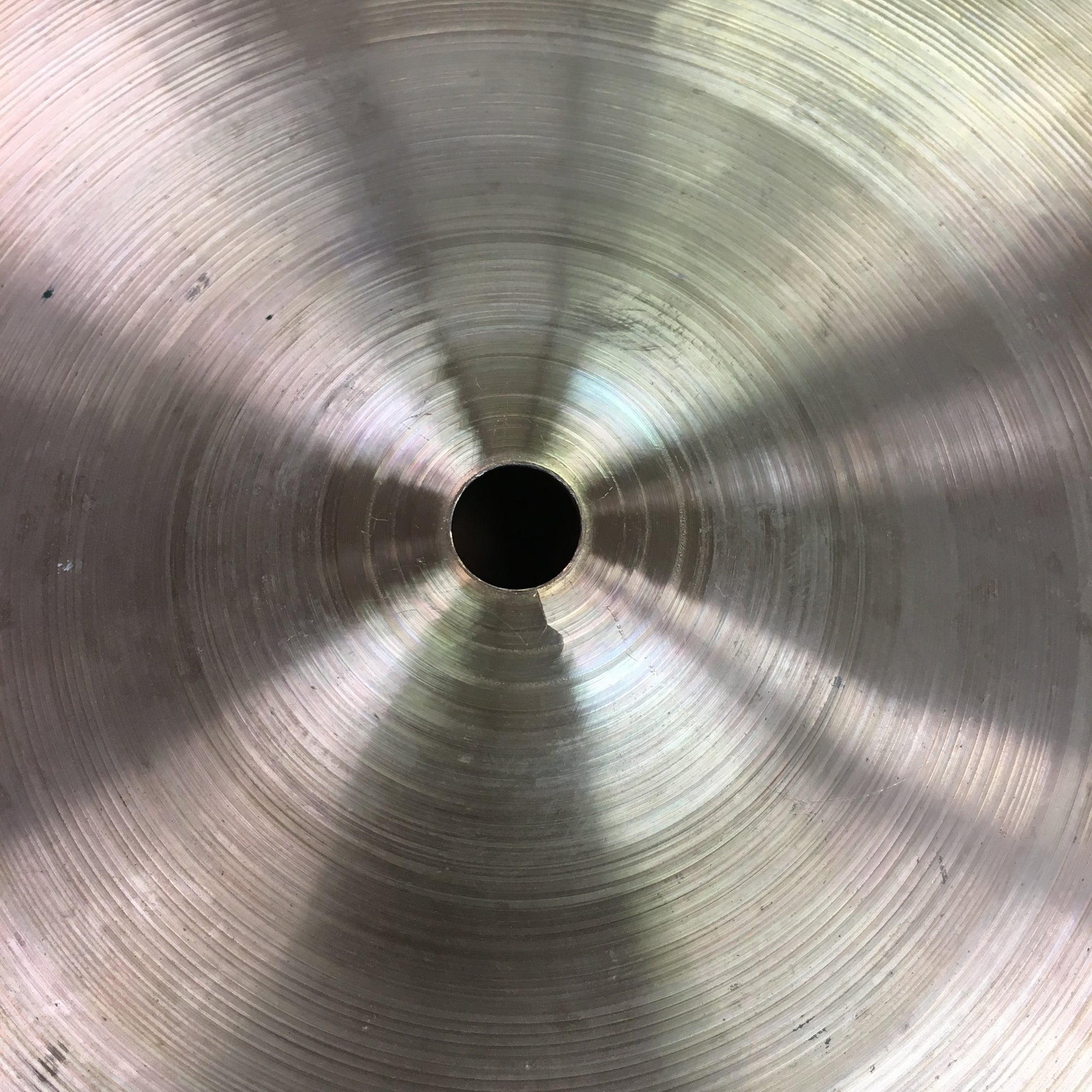 Paiste 18" 2002 Medium Crash, Small Key Crack