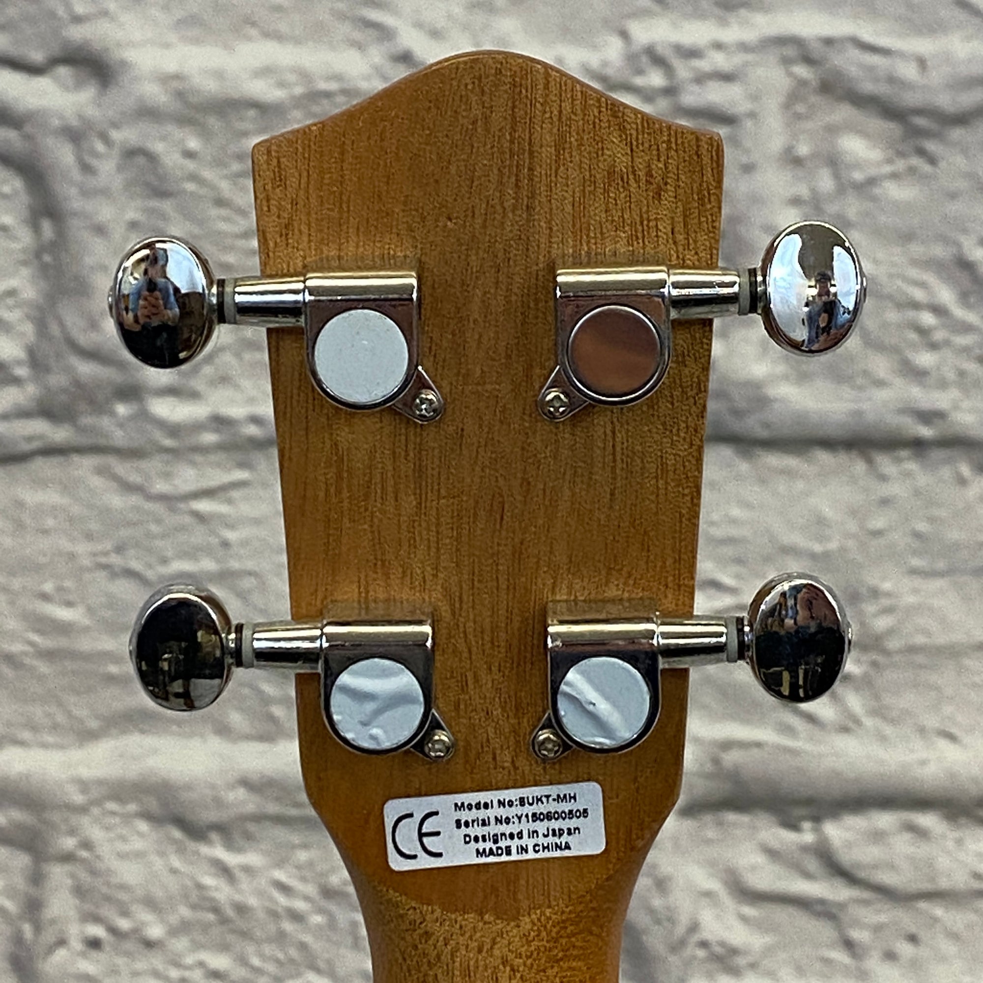 Suzuki SUKT-MH Tenor Ukulele