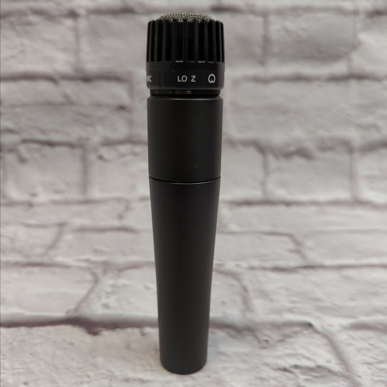 Shure SM57 w/ Box Microphone