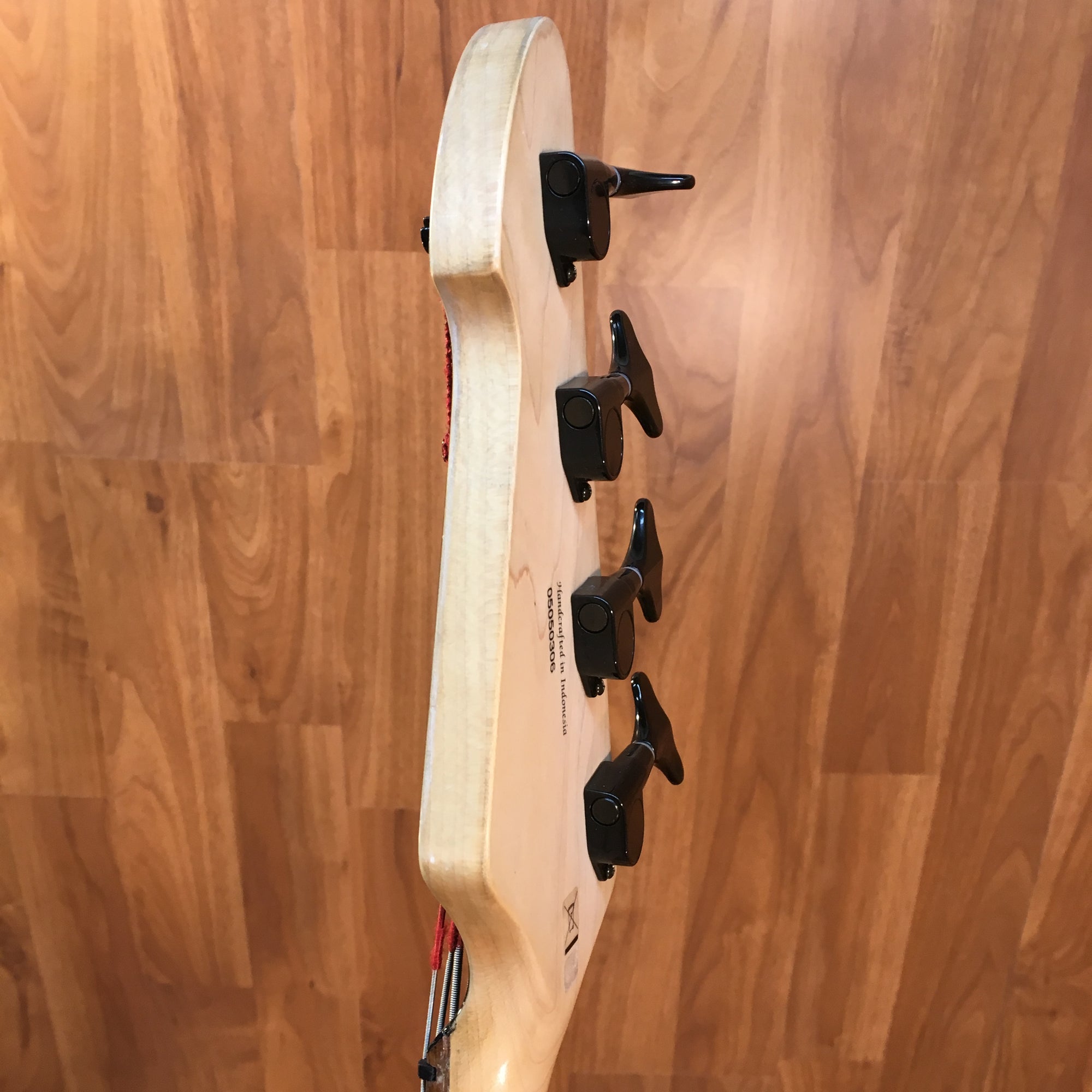 ** Peavey Millinnium ACBXP Bass