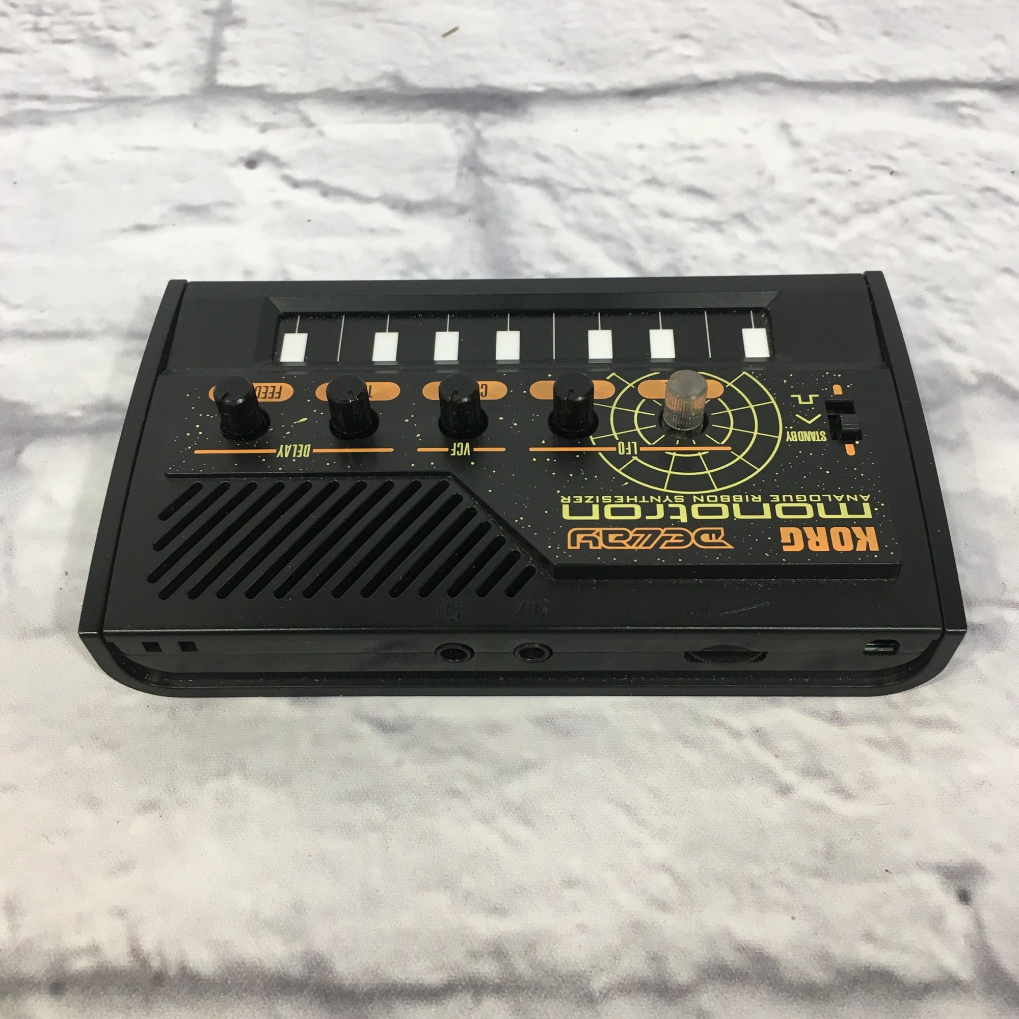 ** Korg Monotron Analogue Ribbon Synthesizer w Box