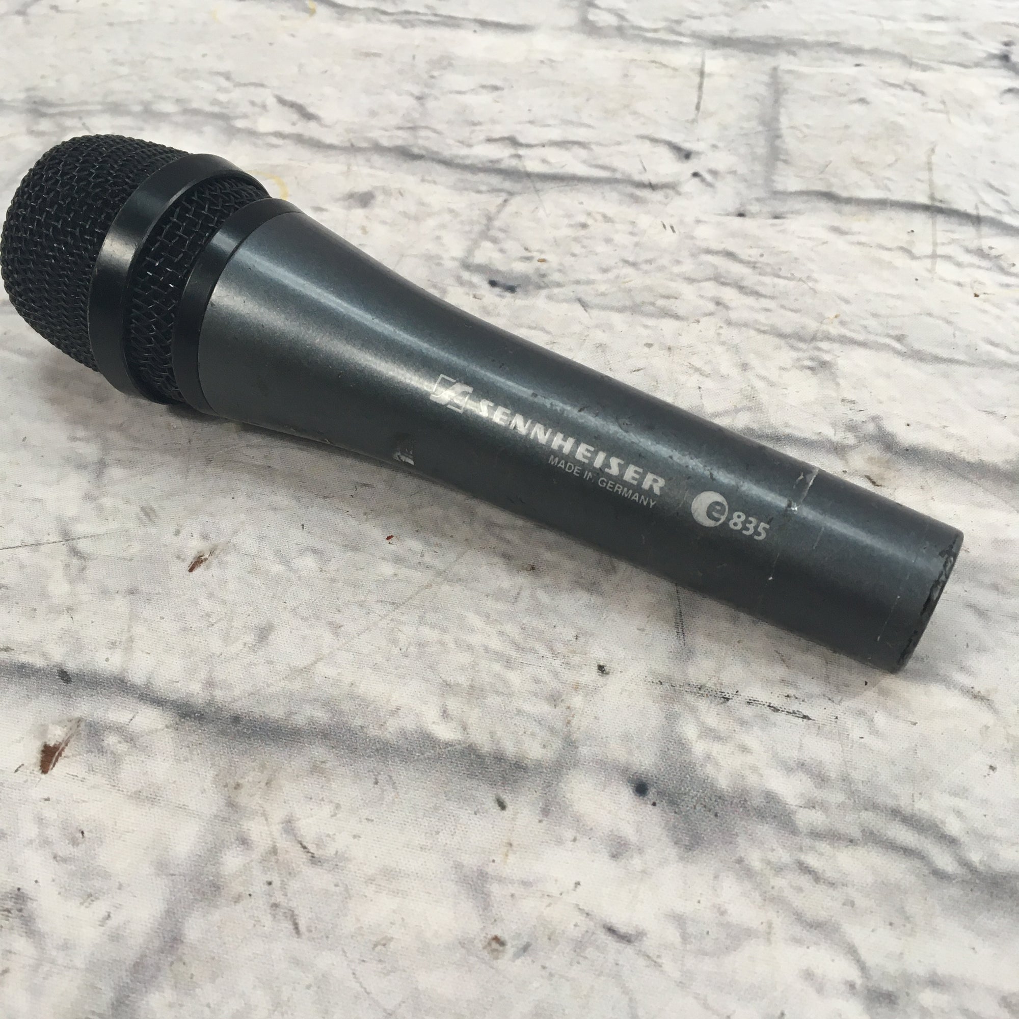 Sennheiser 835 Dynamic Microphone