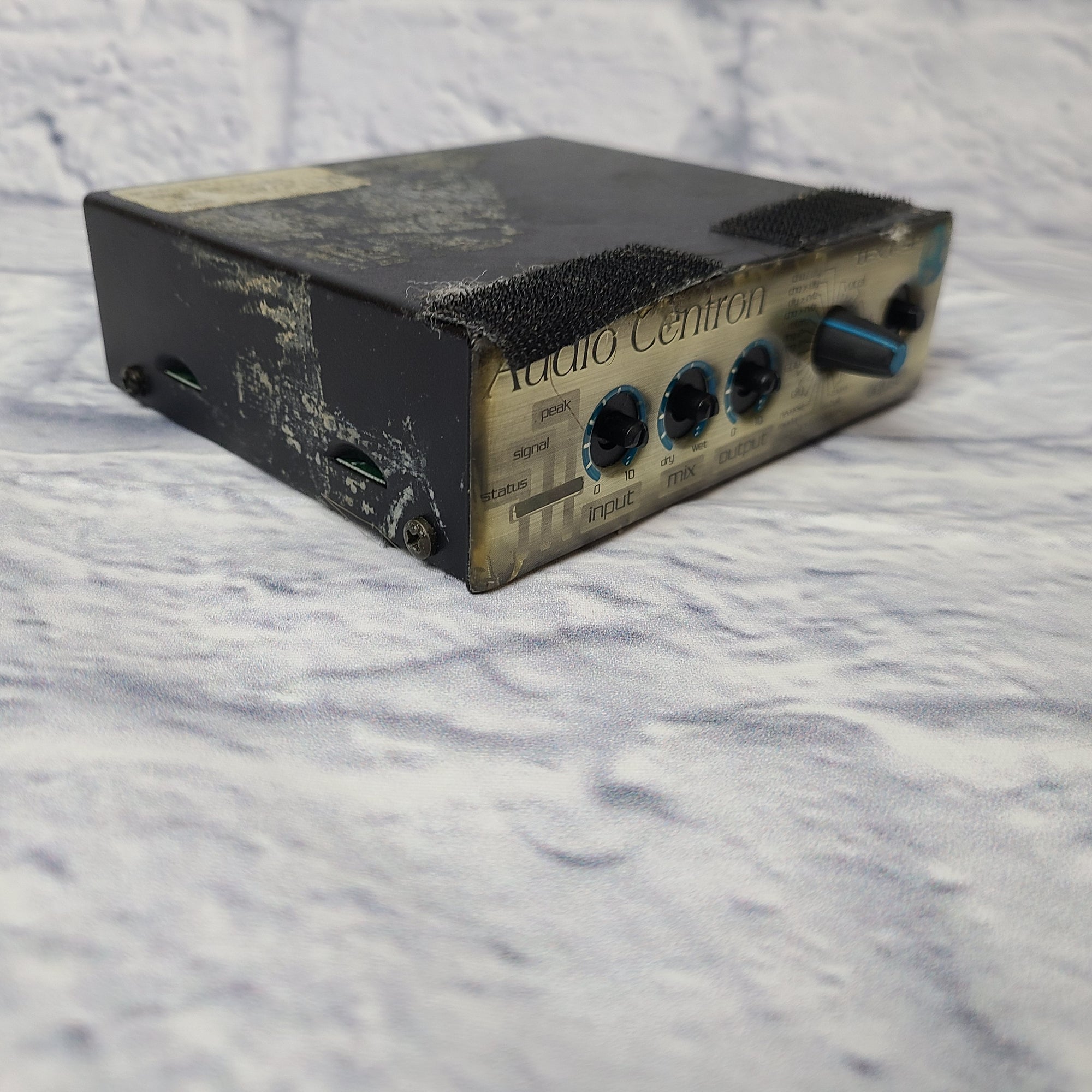 Audio Centron TFX 1-SP Multi Effects Reverb/Delay/Modulation Unit