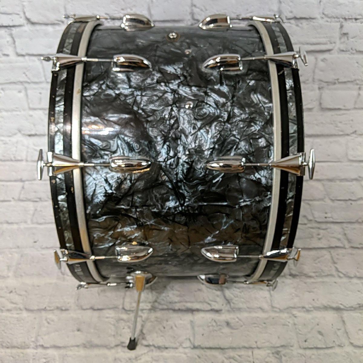 Slingerland 22 x 14 Black Oyster Bass Drum