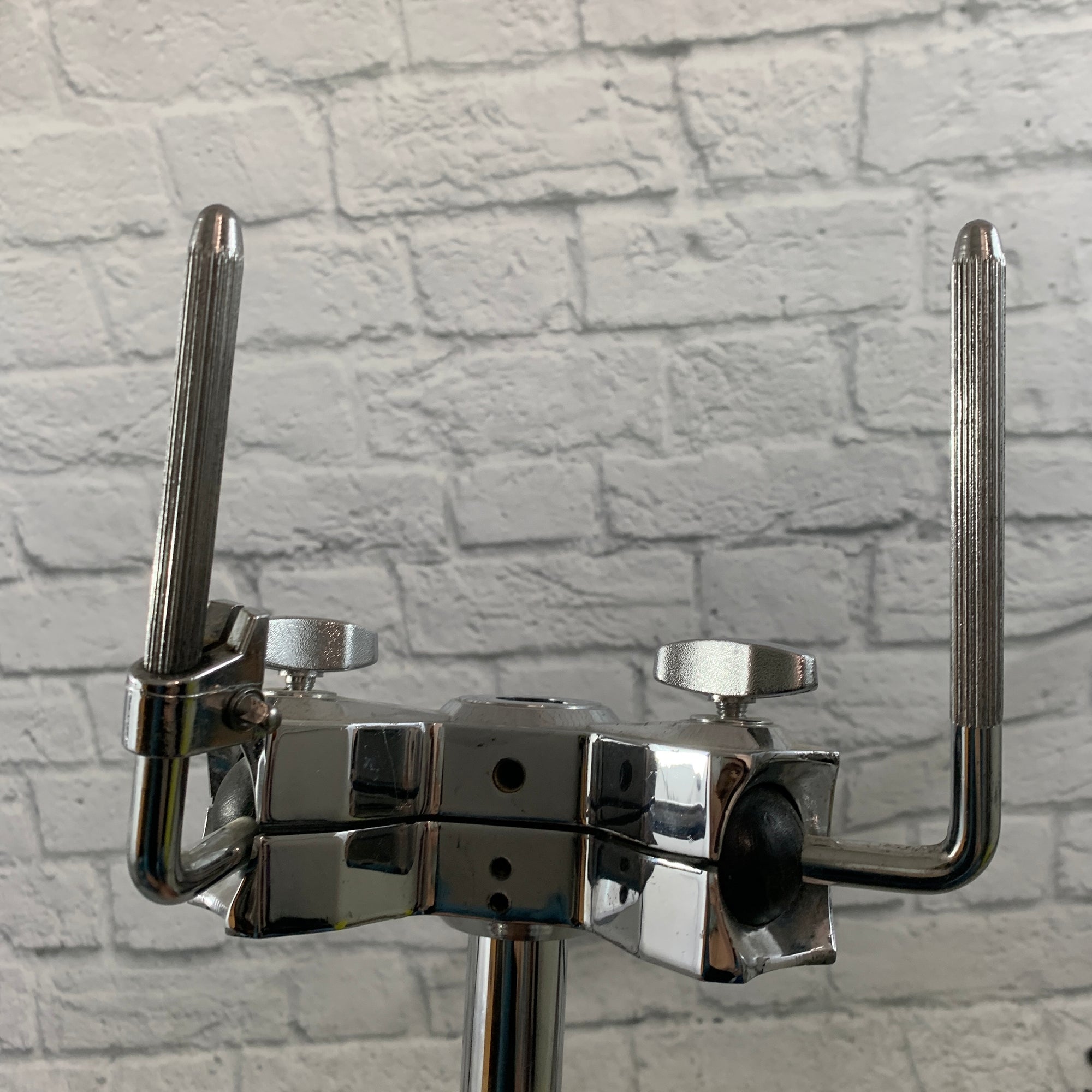 Premier Dual L-Rod Tom Mount