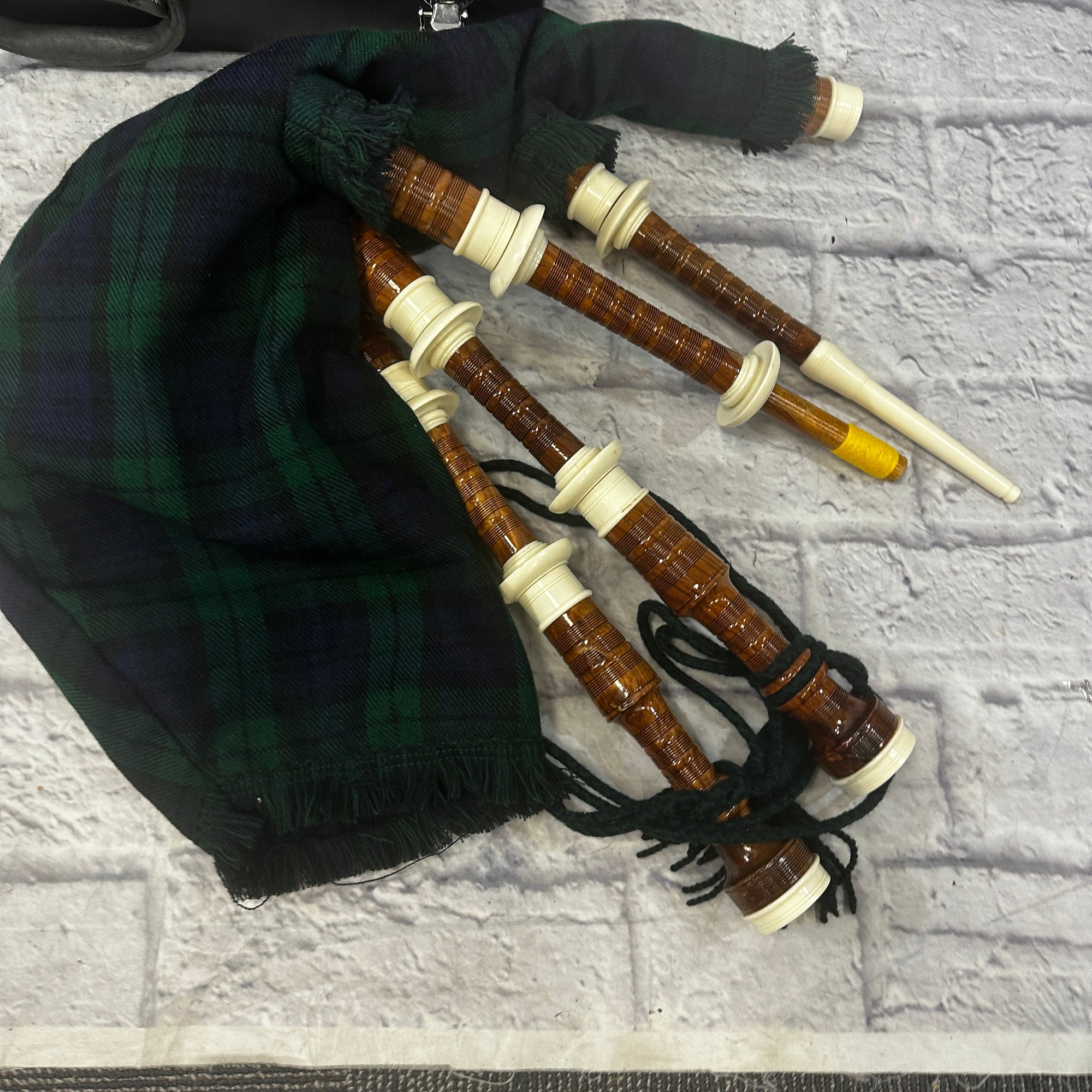 Unknown Bagpipes - Entry Level Set with Carry Bag