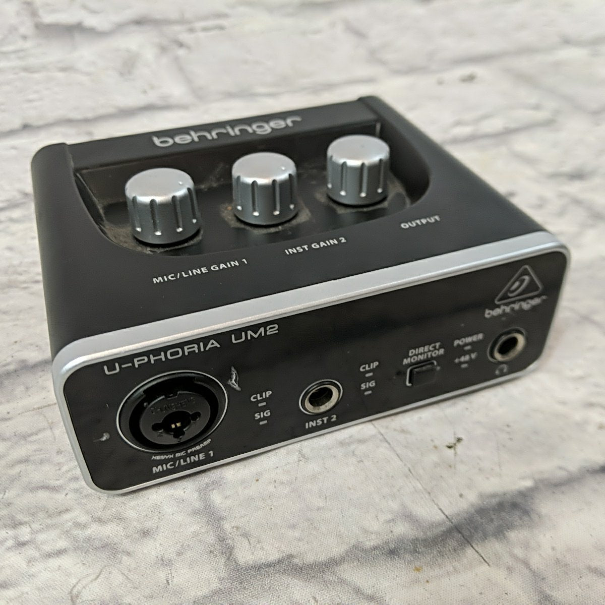 Behringer U-Phoria UM2 USB Audio Interface
