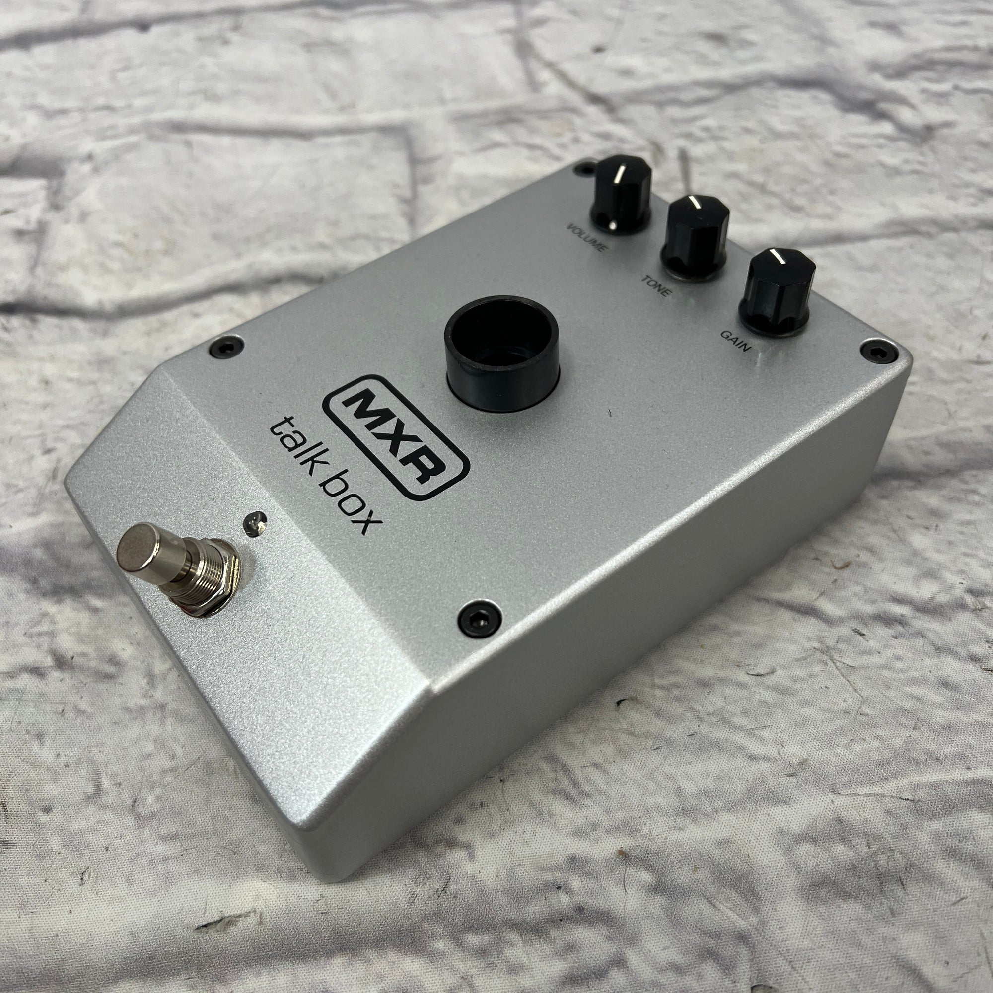 新品未使用　Talk Box MXR M222 Amazon.com: MXR M222 TALK BOX Effects Pedal Voicebox for