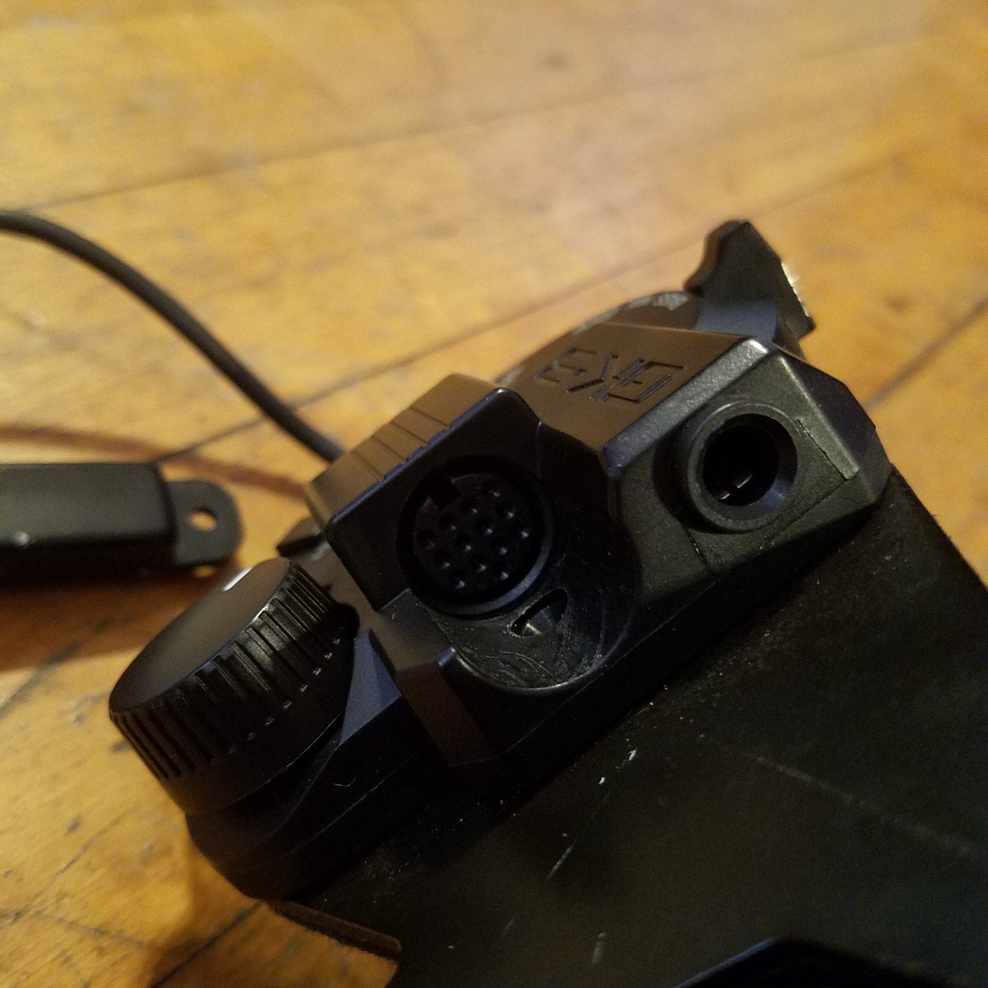 Roland GK-3B Divided Bass Pickup with Mount