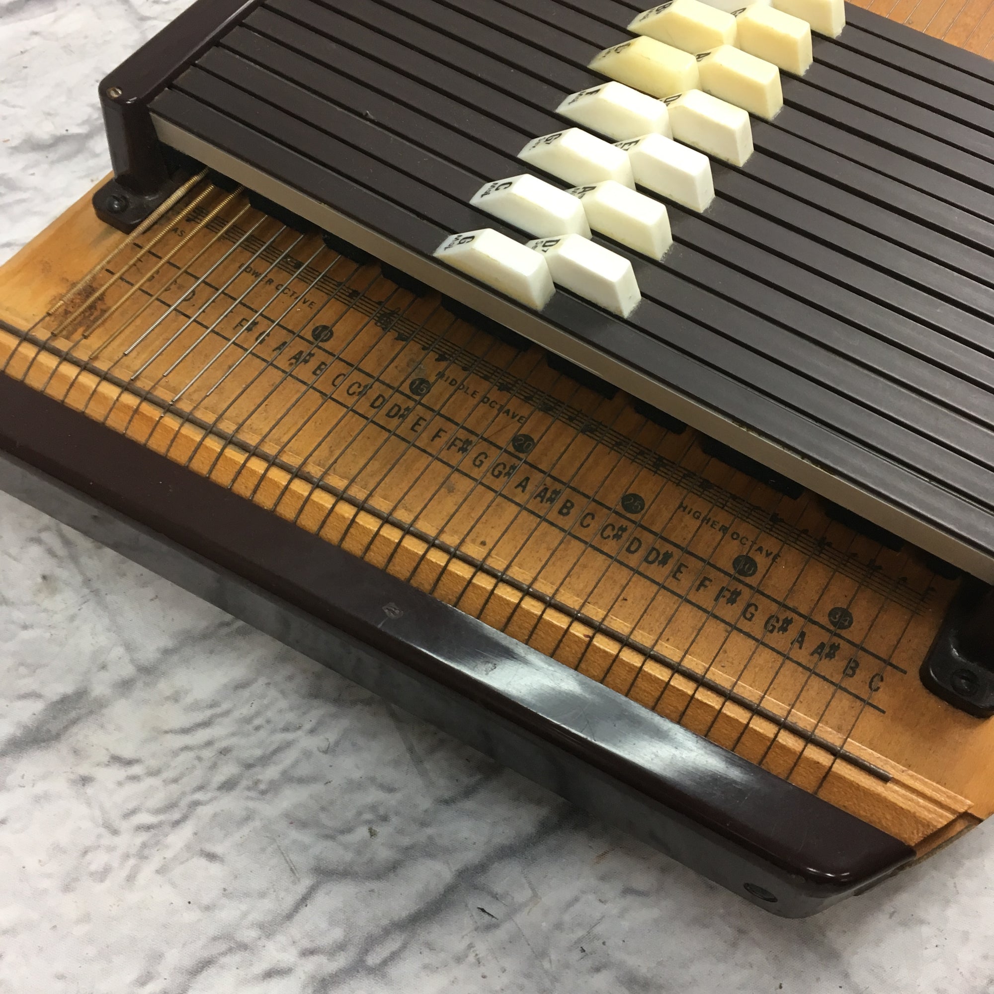 Silvertone by Oscar Schmidt Auto Harp with Case