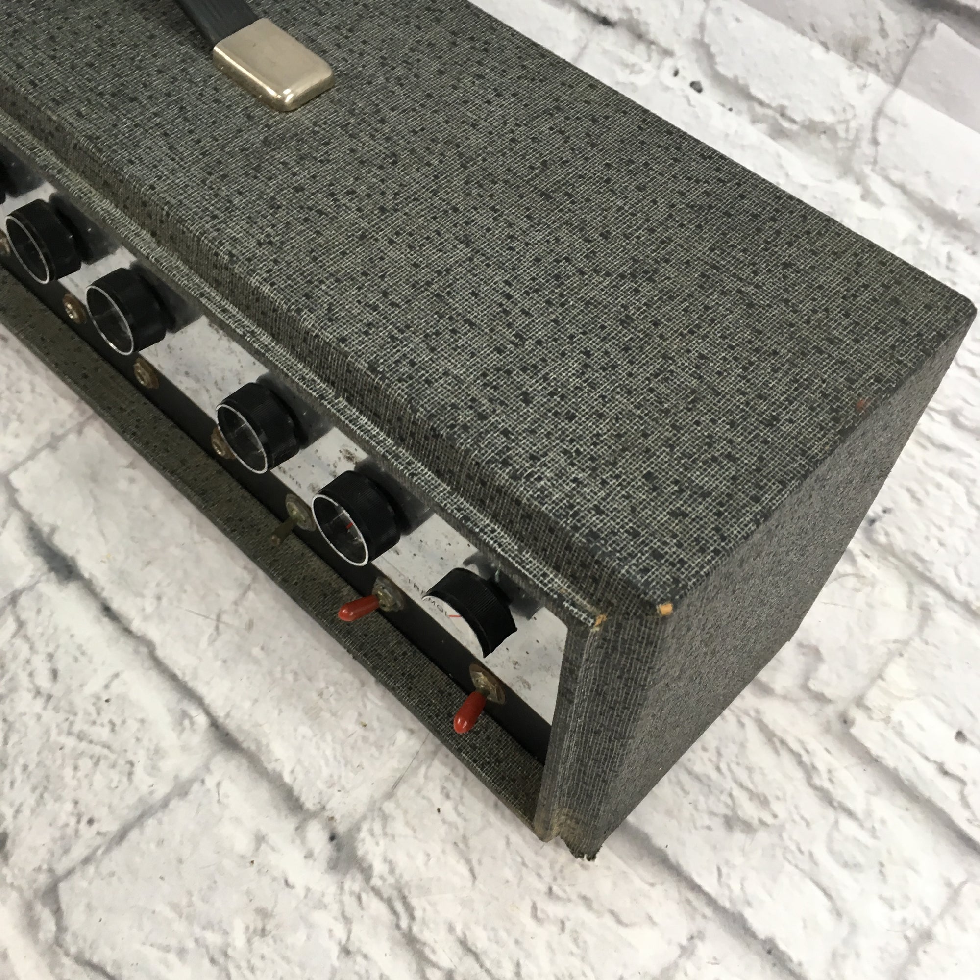 Vintage 1960s Silvertone 1484 Twin Twelve Amplifier Head