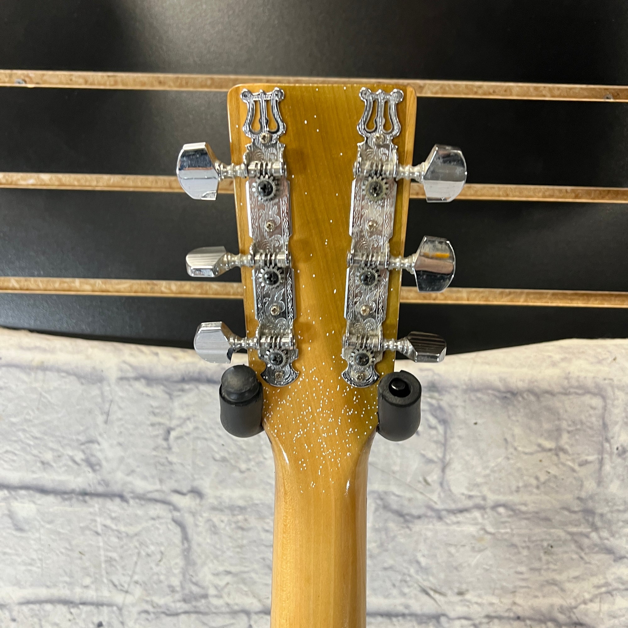 Harmony H 6340 Concert Acoustic REFINISHED