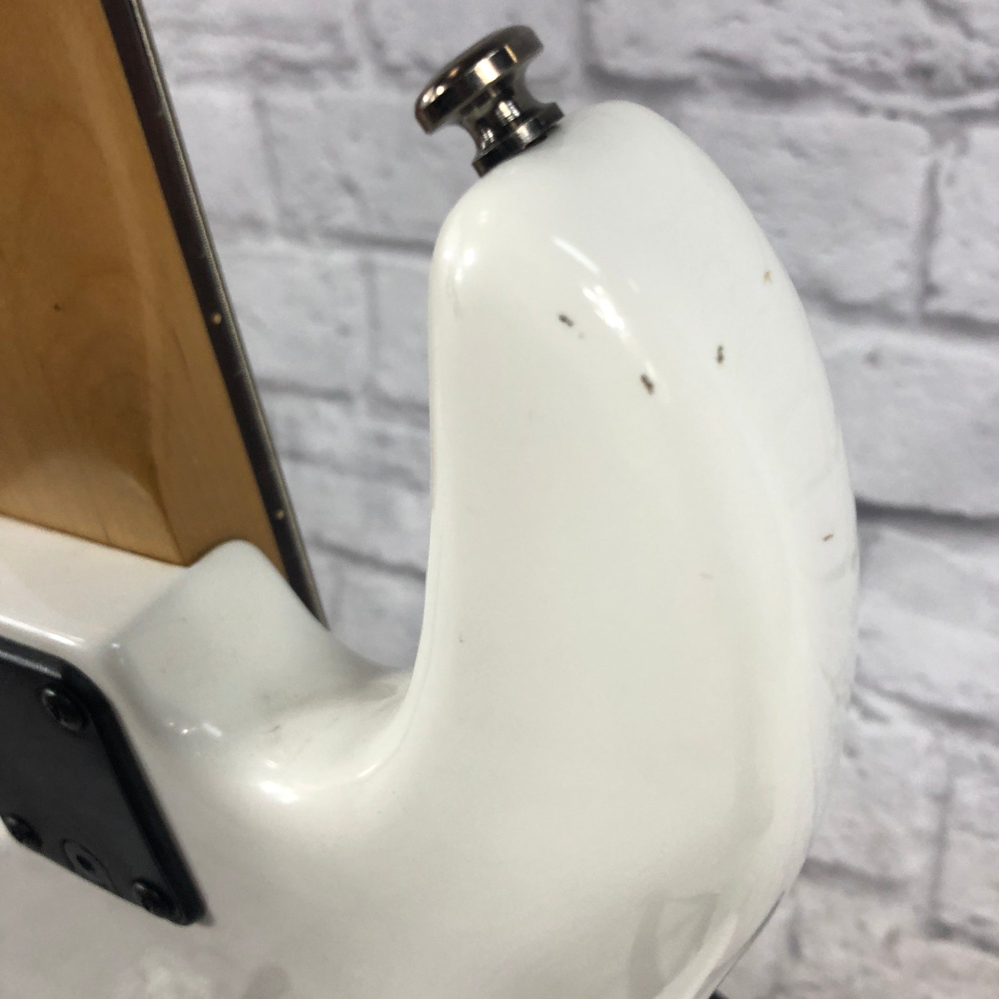 Peavey Fury 4 String Bass White 1980s