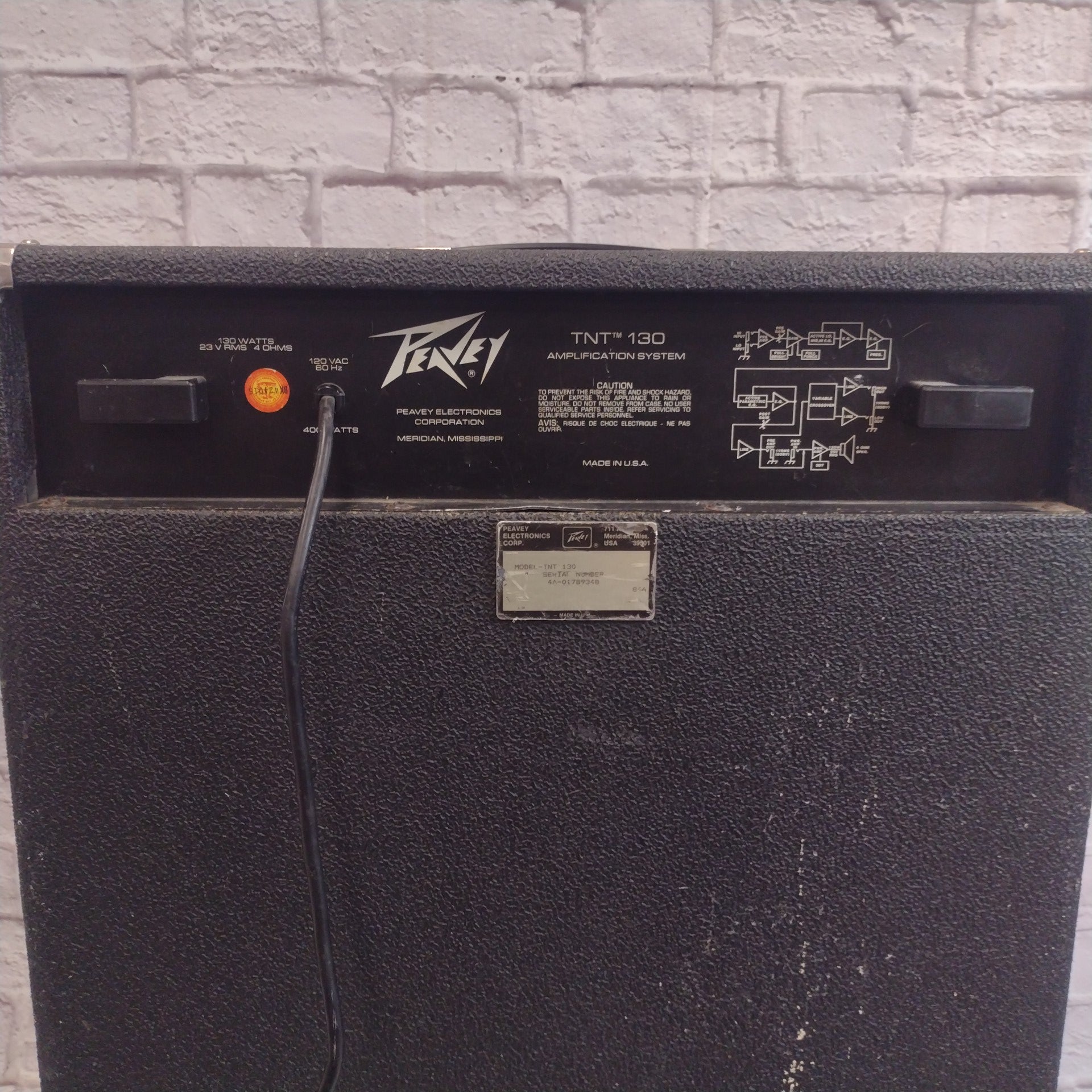 Peavey Tnt 130 Bass Guitar Combo Amp Evolution Music 7056