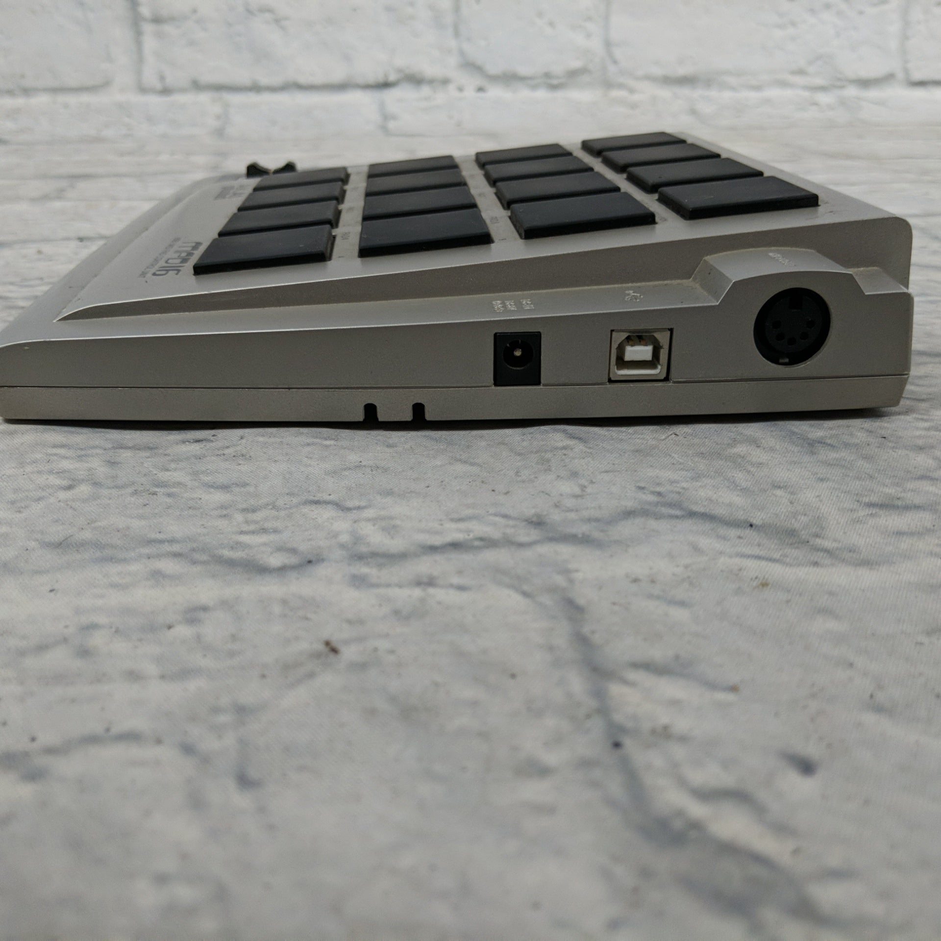 Akai Professional MPD16