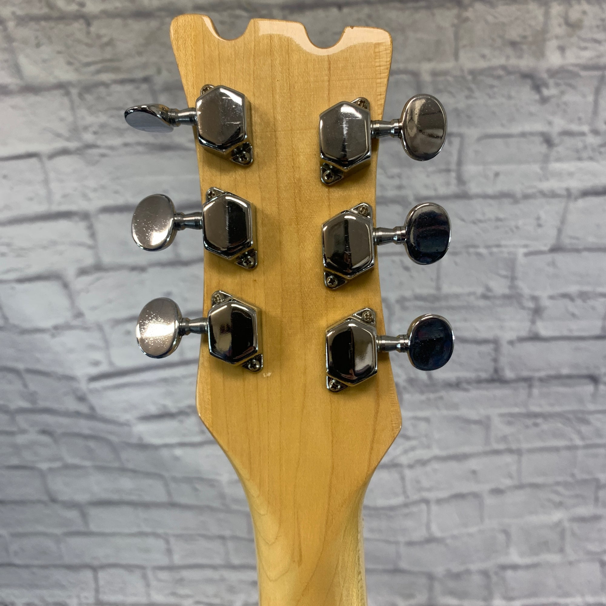 Univox Hi Flyer Electric Guitar