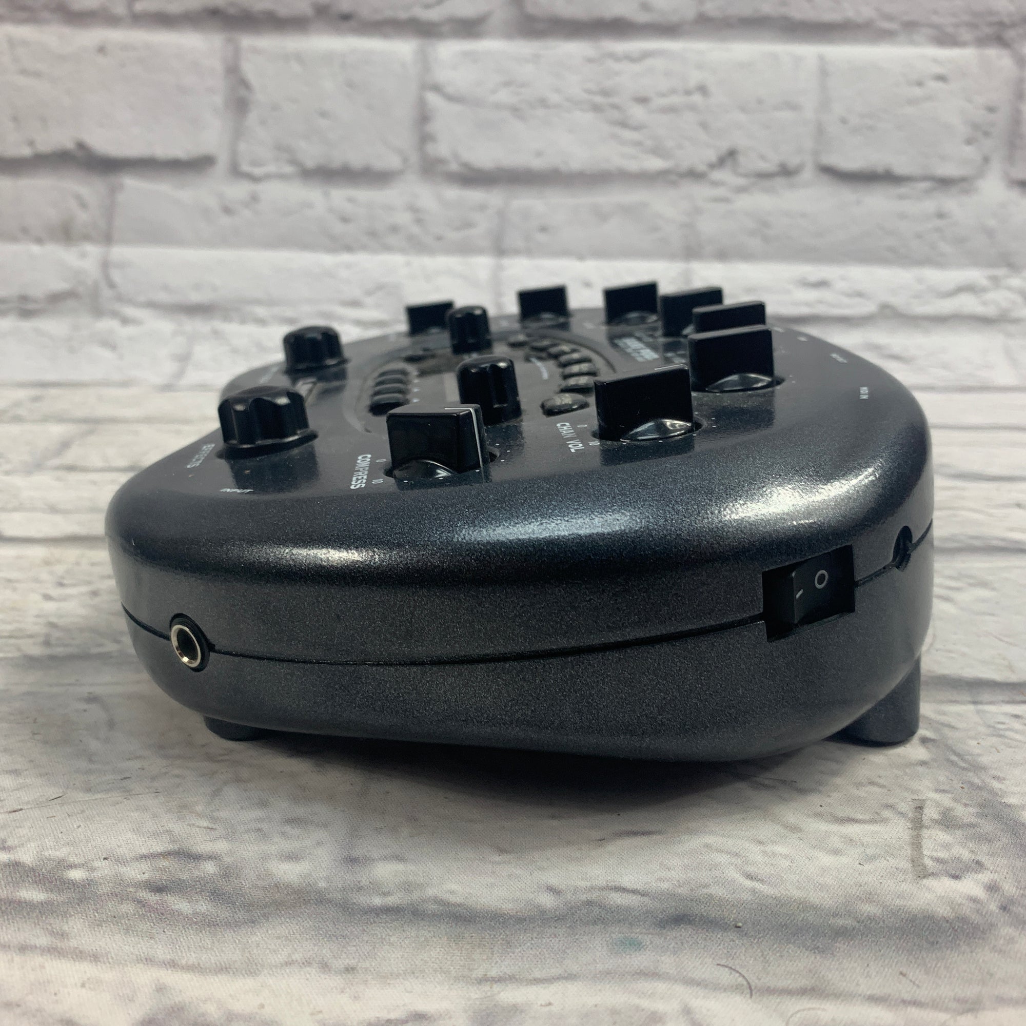 Line 6 Bass Pod with Power Supply