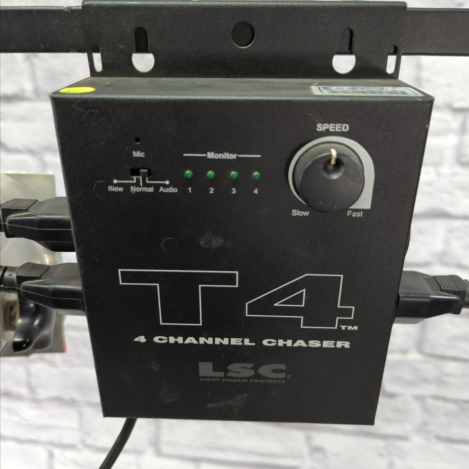 LSC T4 4 Channel Light Chaser with 4 Par Cans