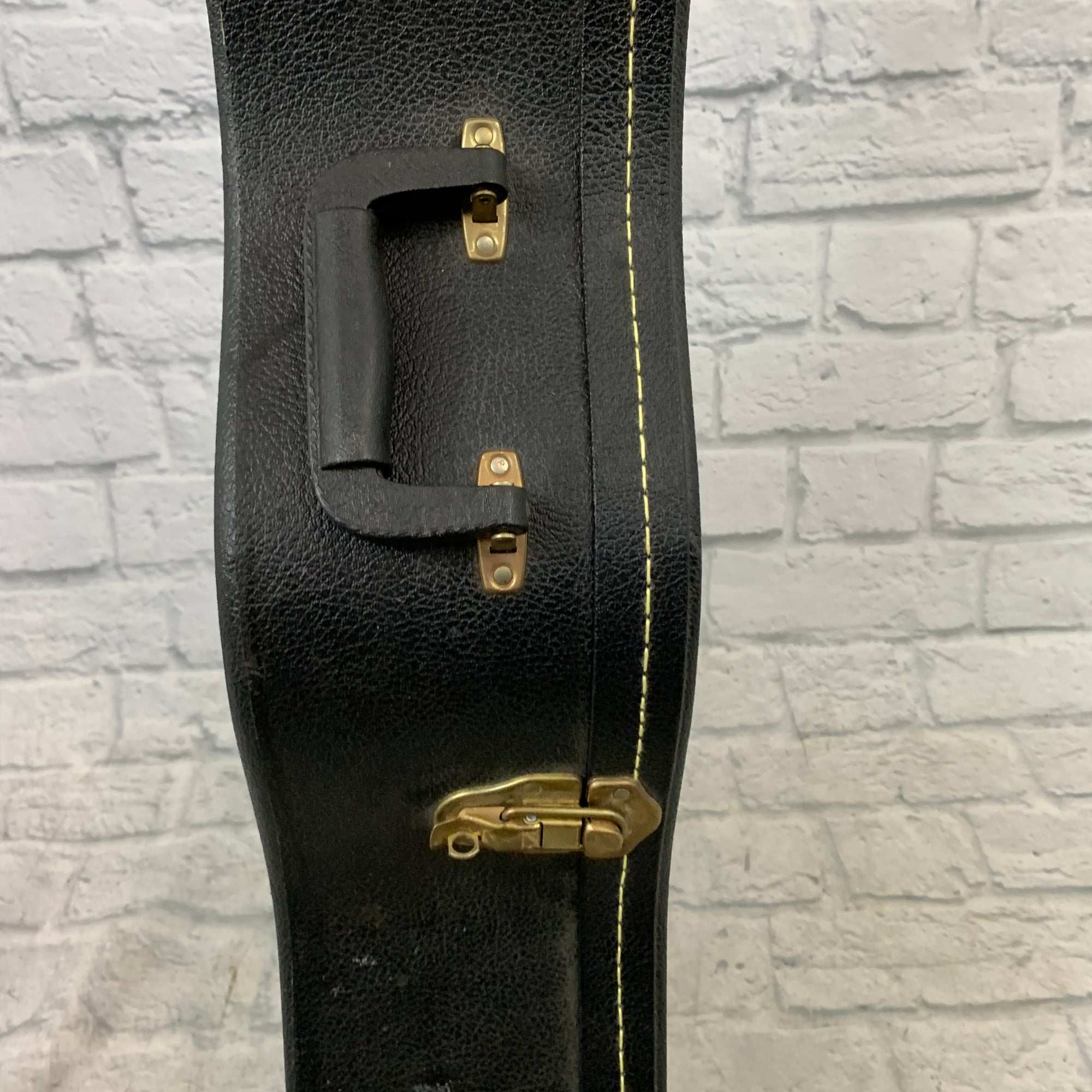 TKL Larrivee Acoustic Guitar Hardshell Hard Case