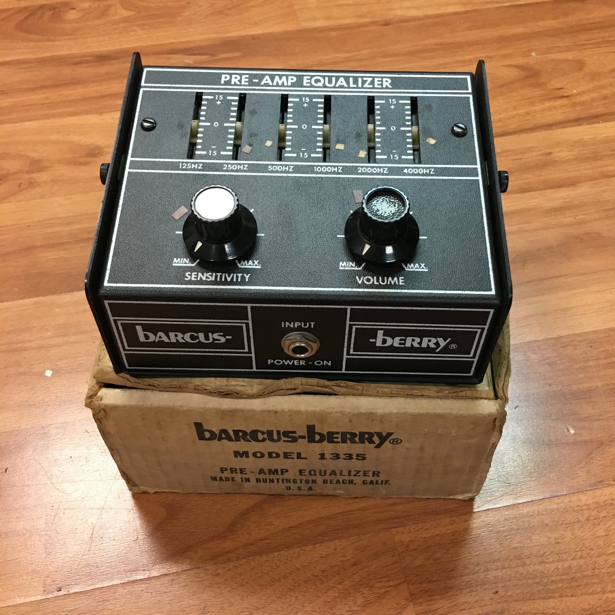 Barcus Berry 1335 Preamp Equalizer