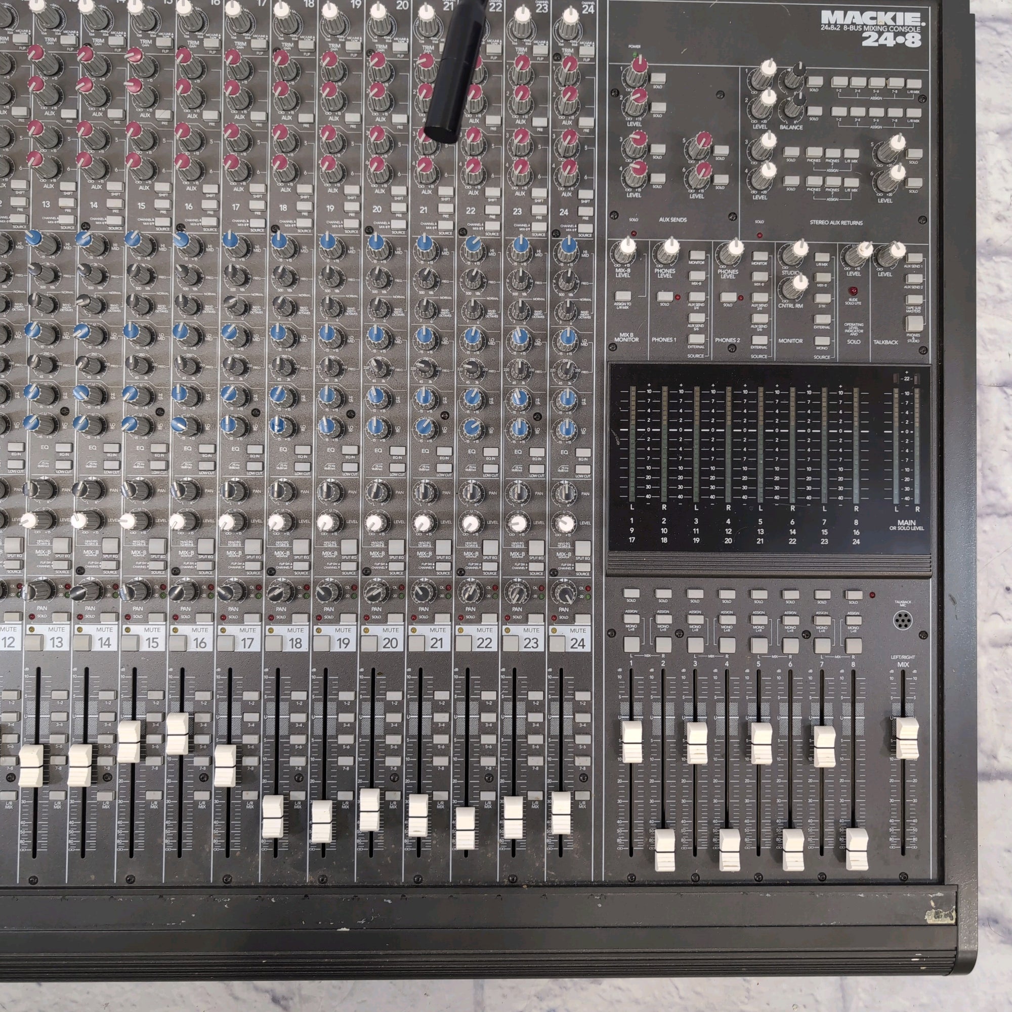Mackie 24.8 Mixer 24 Channel Mixing Console