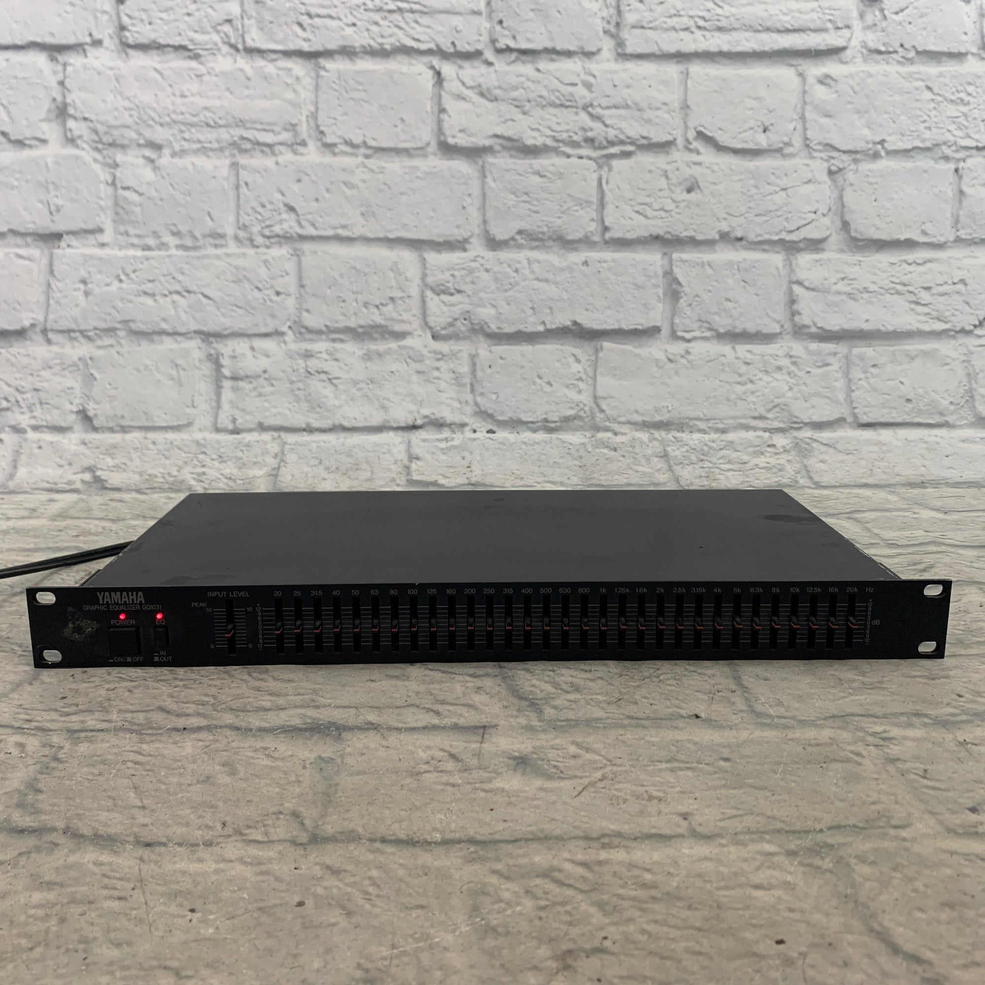 Yamaha GQ1031 Rackmount Graphic EQ