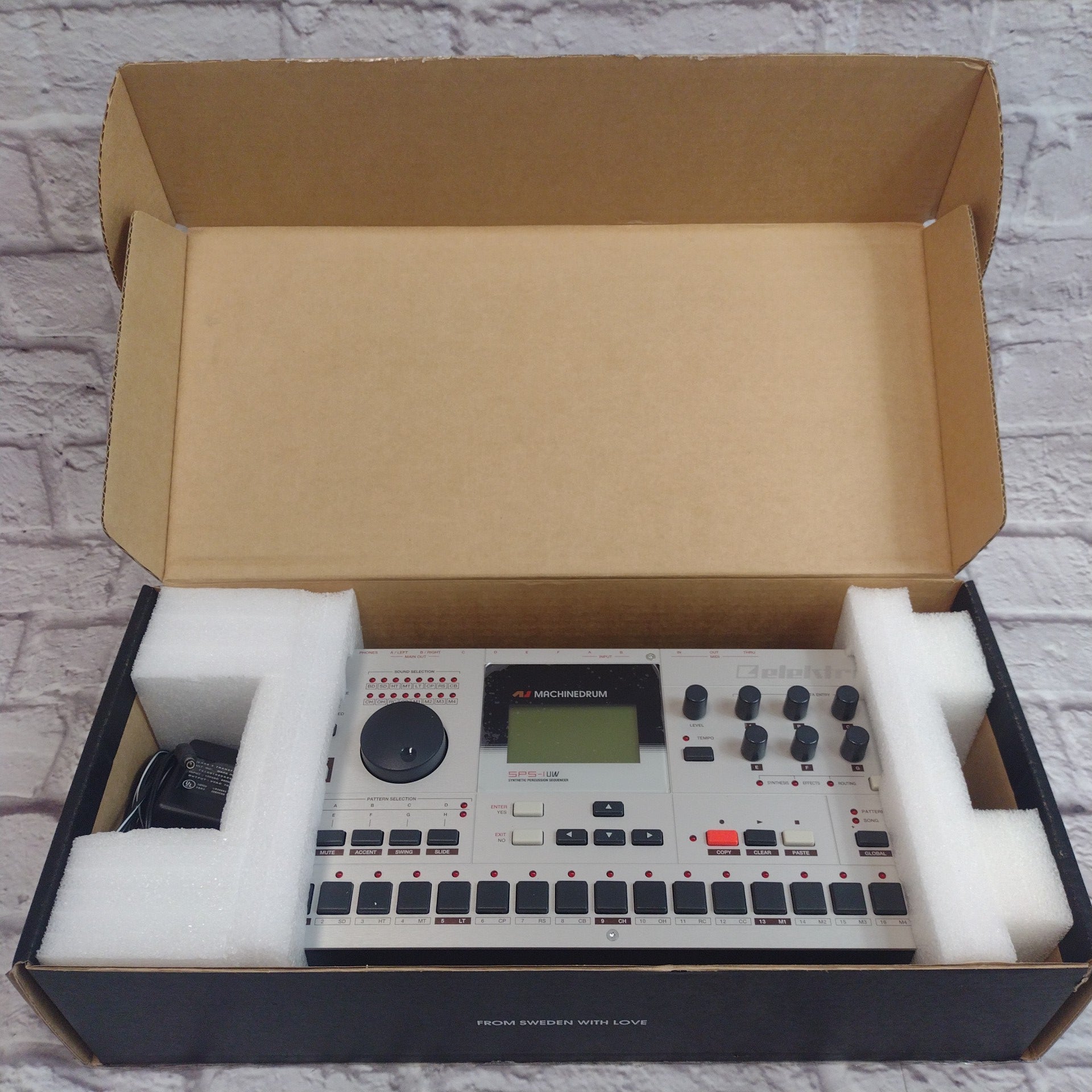 Elektron Machinedrum SPS-1UW mkI Analog Drum Machine