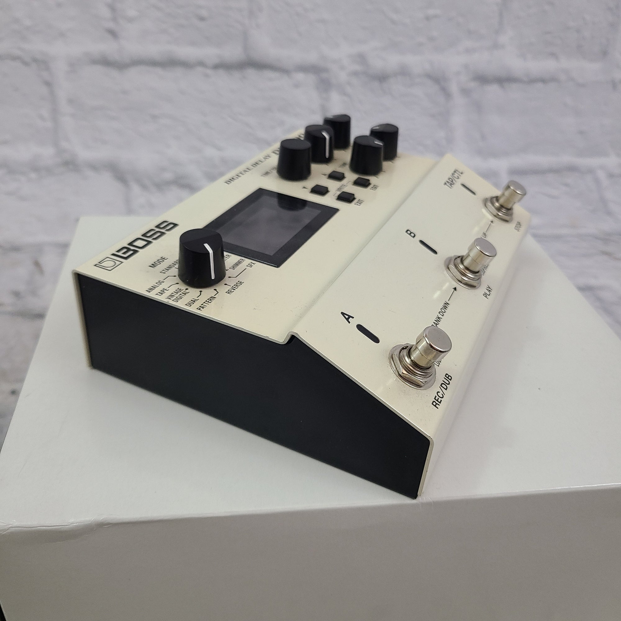 Boss Digital Delay 500 Delay Pedal