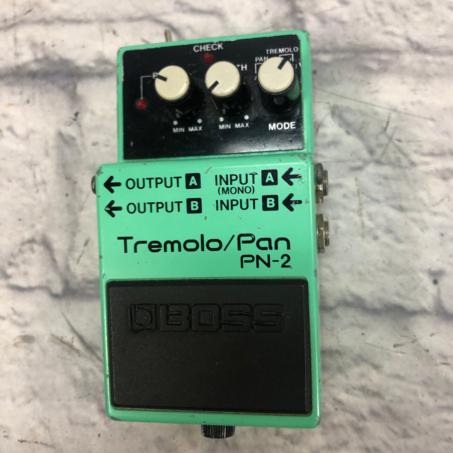 Boss PN-2 Tremolo Pan Pedal Modified