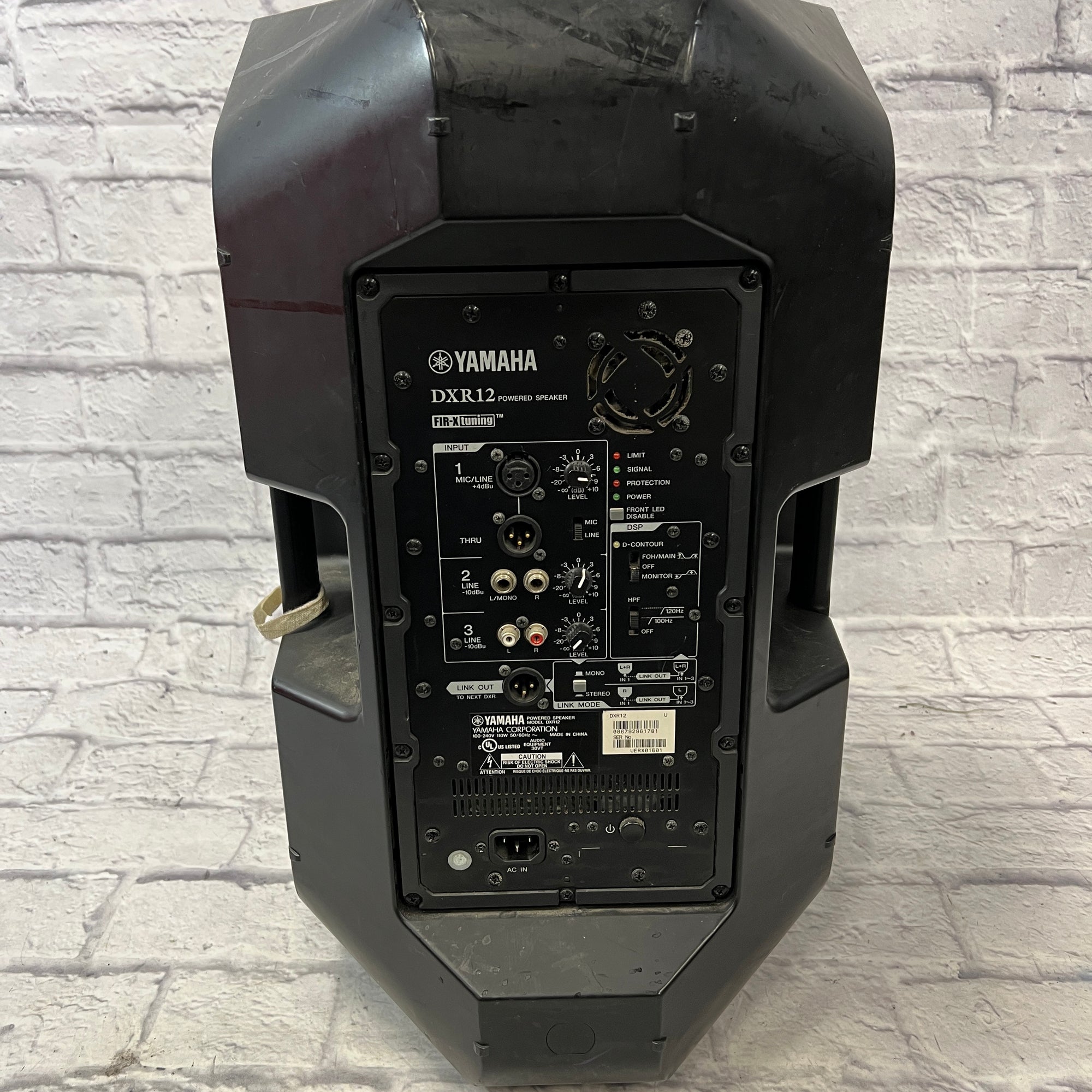 Yamaha DXR12 pair