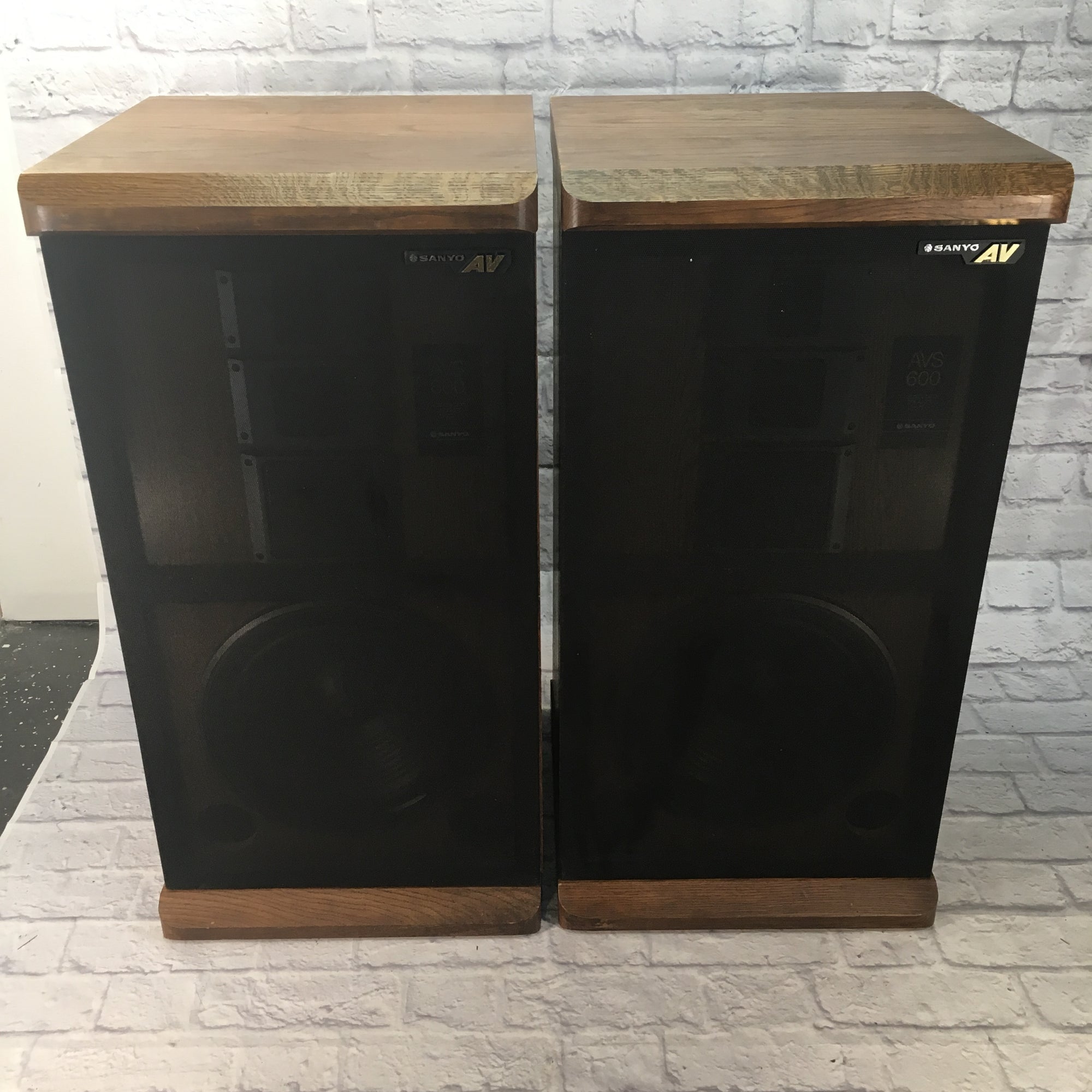 1980's Sanyo AVS600 Home Audio Speakers Pair