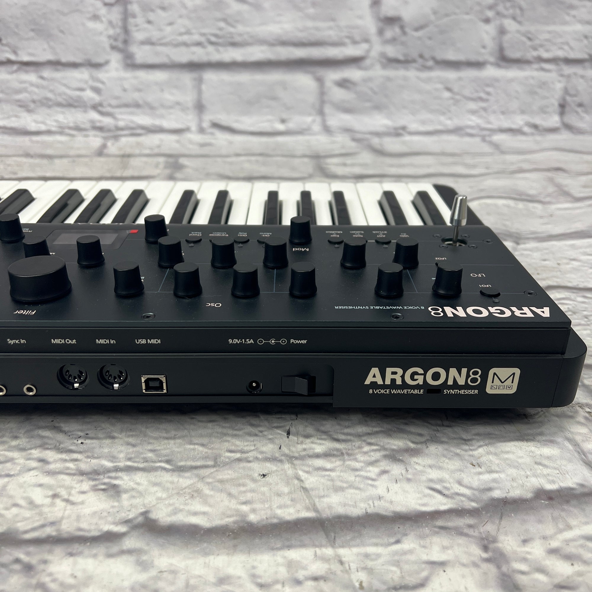 Modal Argon8 Digital Synth