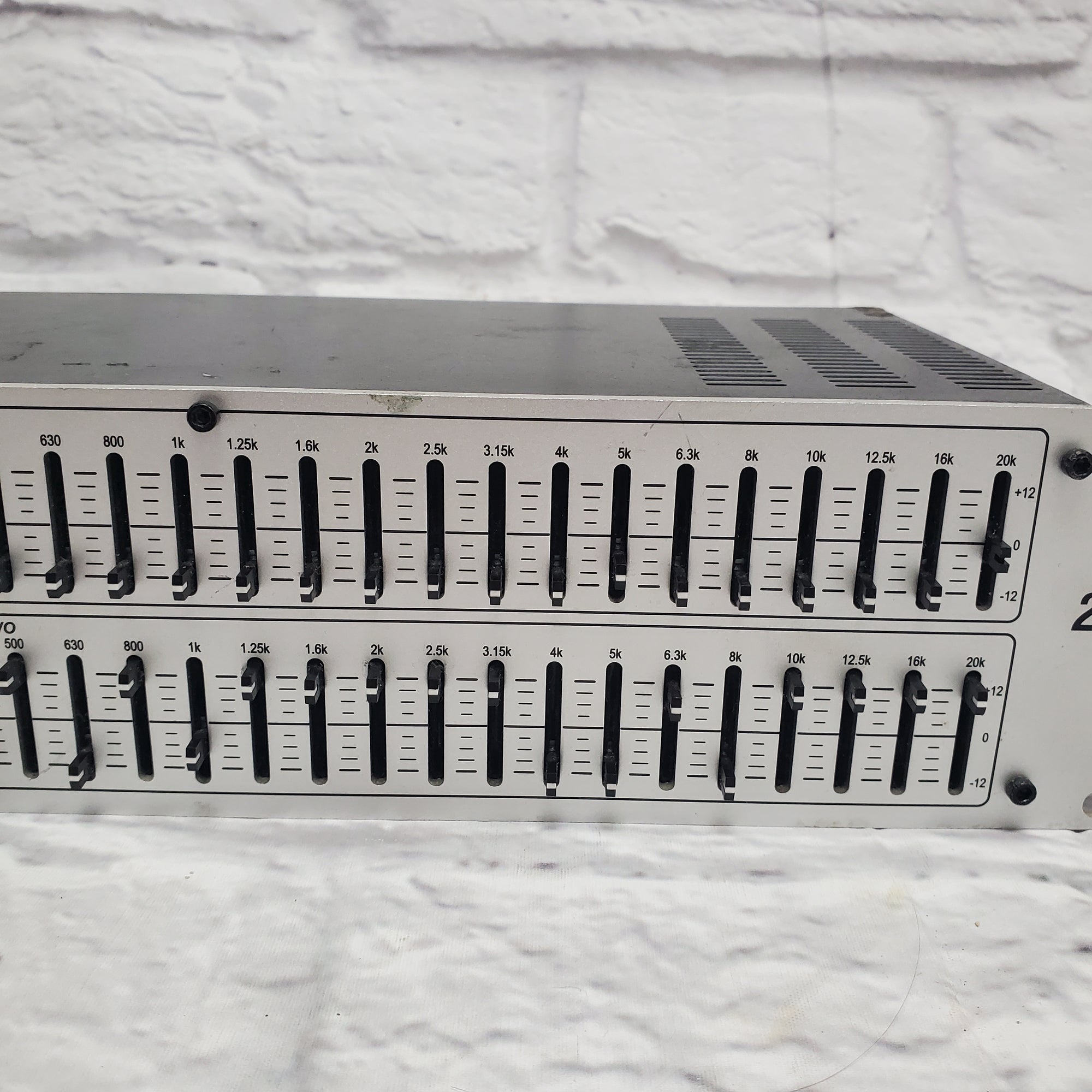 DBX 231s Rack EQ