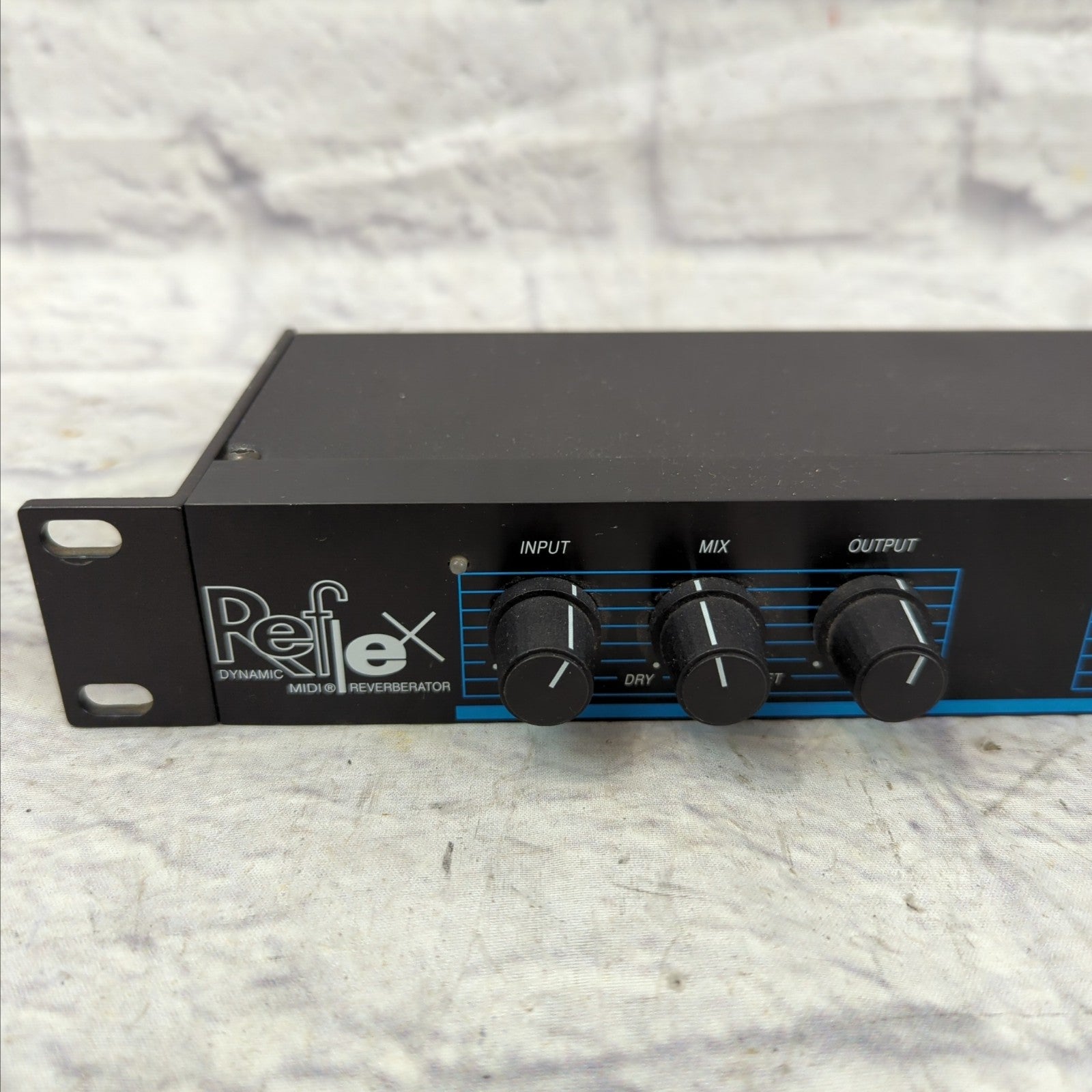 Outlet Reflex Midi Reverberator