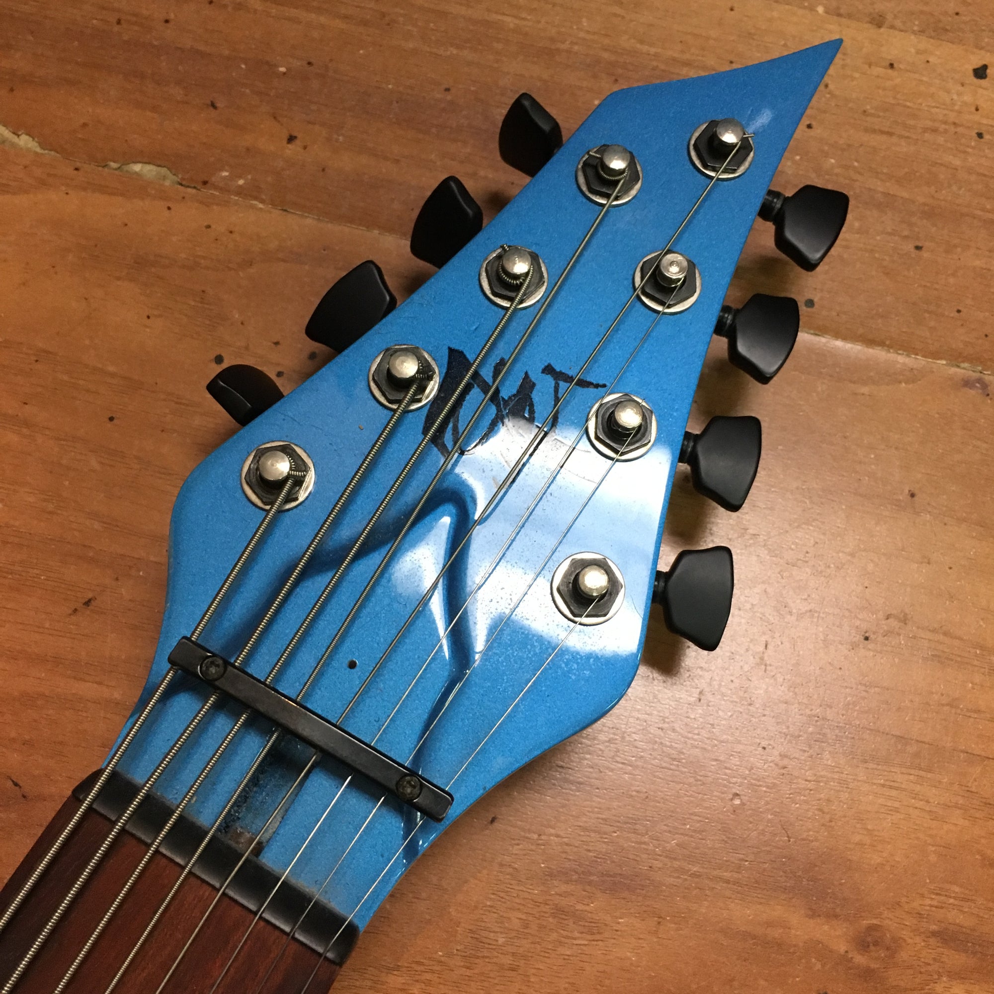 Strictly 7 Cobra 8 string - Evolution Music