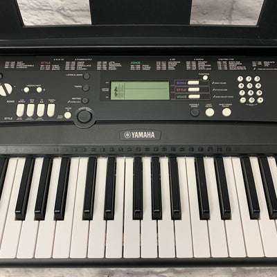 Yamaha EZ-220 Digital Keyboard w/stand