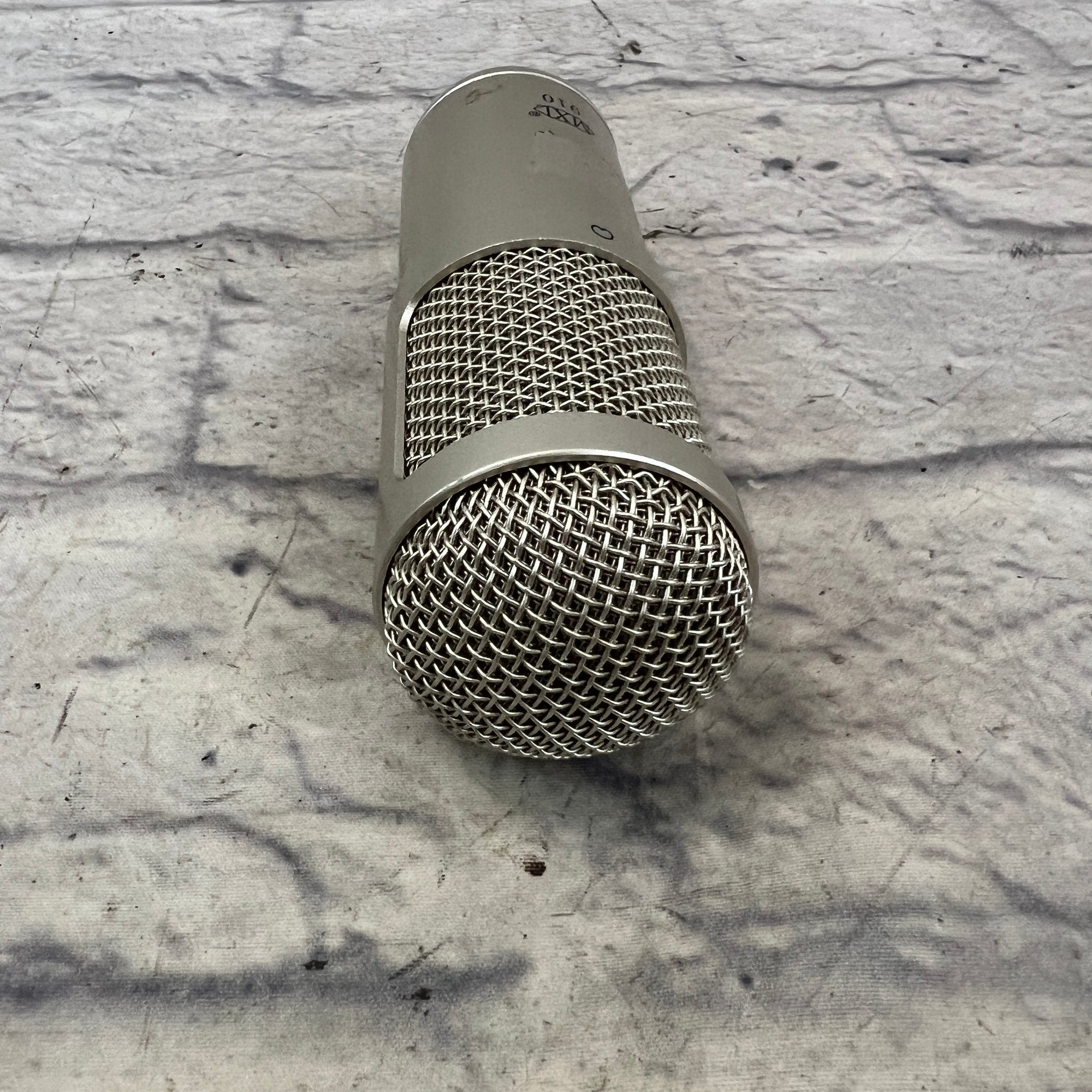 MXL 910 Microphone no Mount