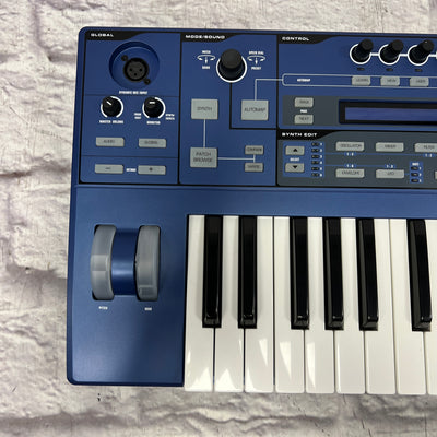 Novation UltraNova Synth w Gig Bag