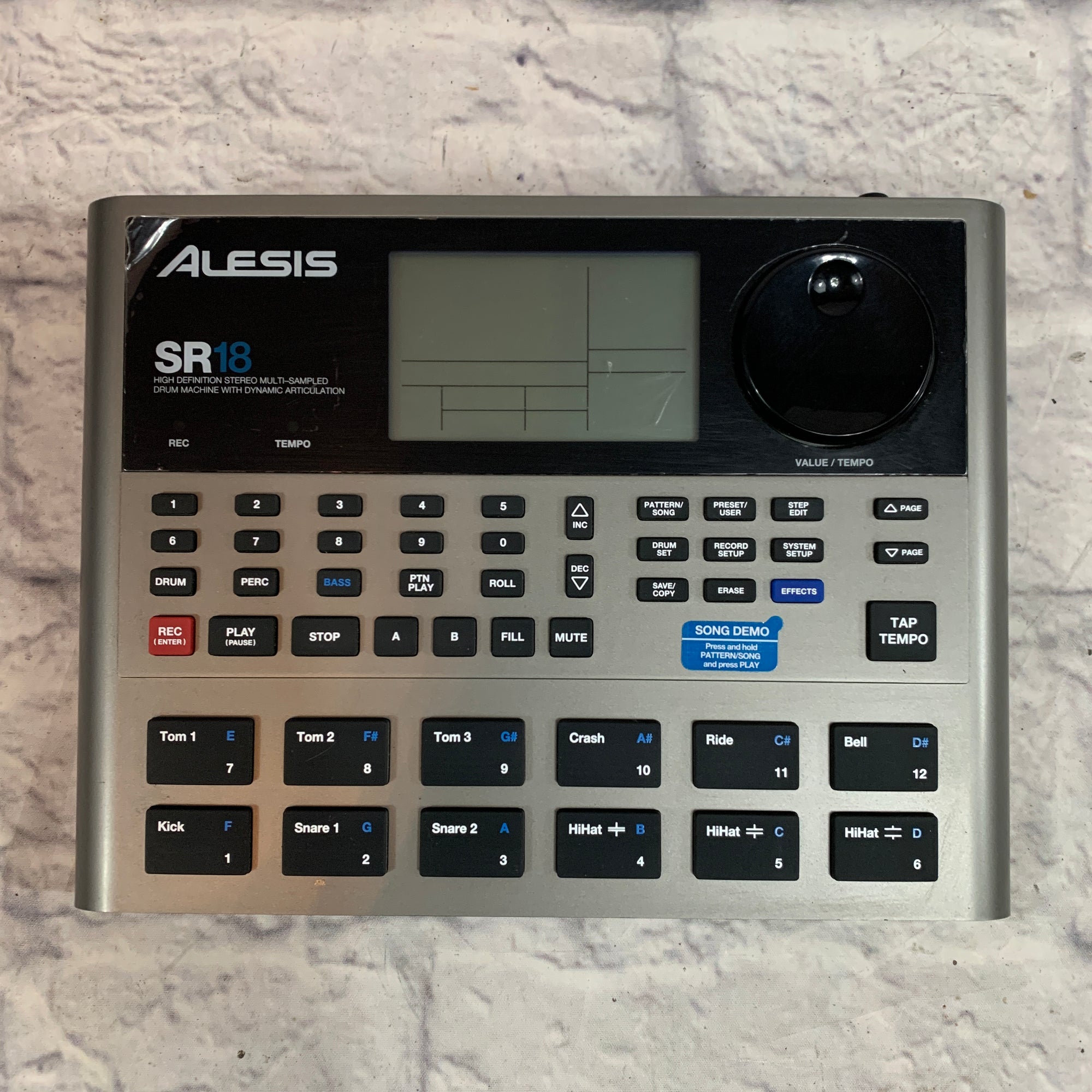 Alesis SR-18 Drum Machine
