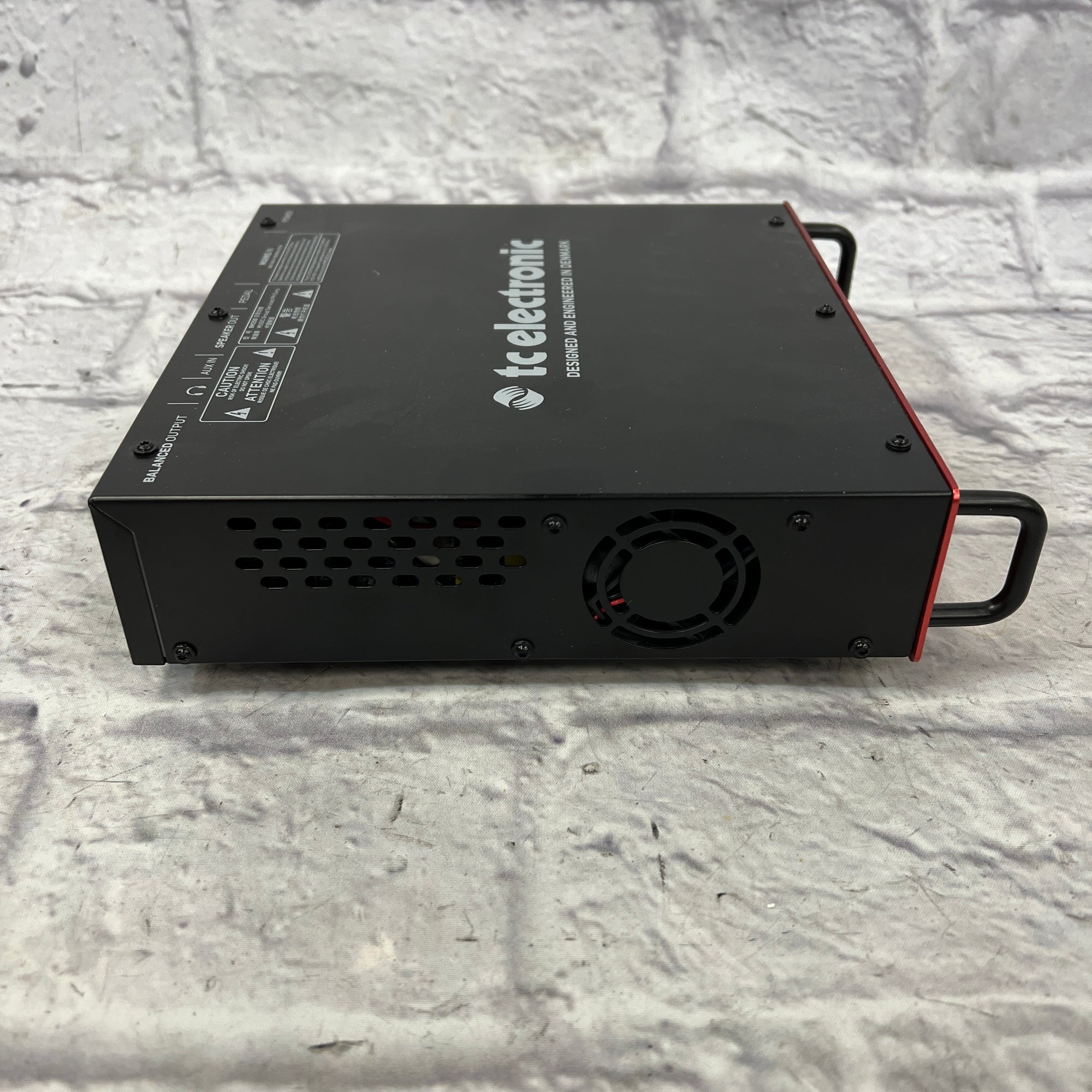 TC Electronic BH250 Bass Amplifier Head