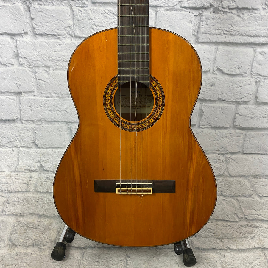 Yamaha G-231ii Classical Acoustic Guitar