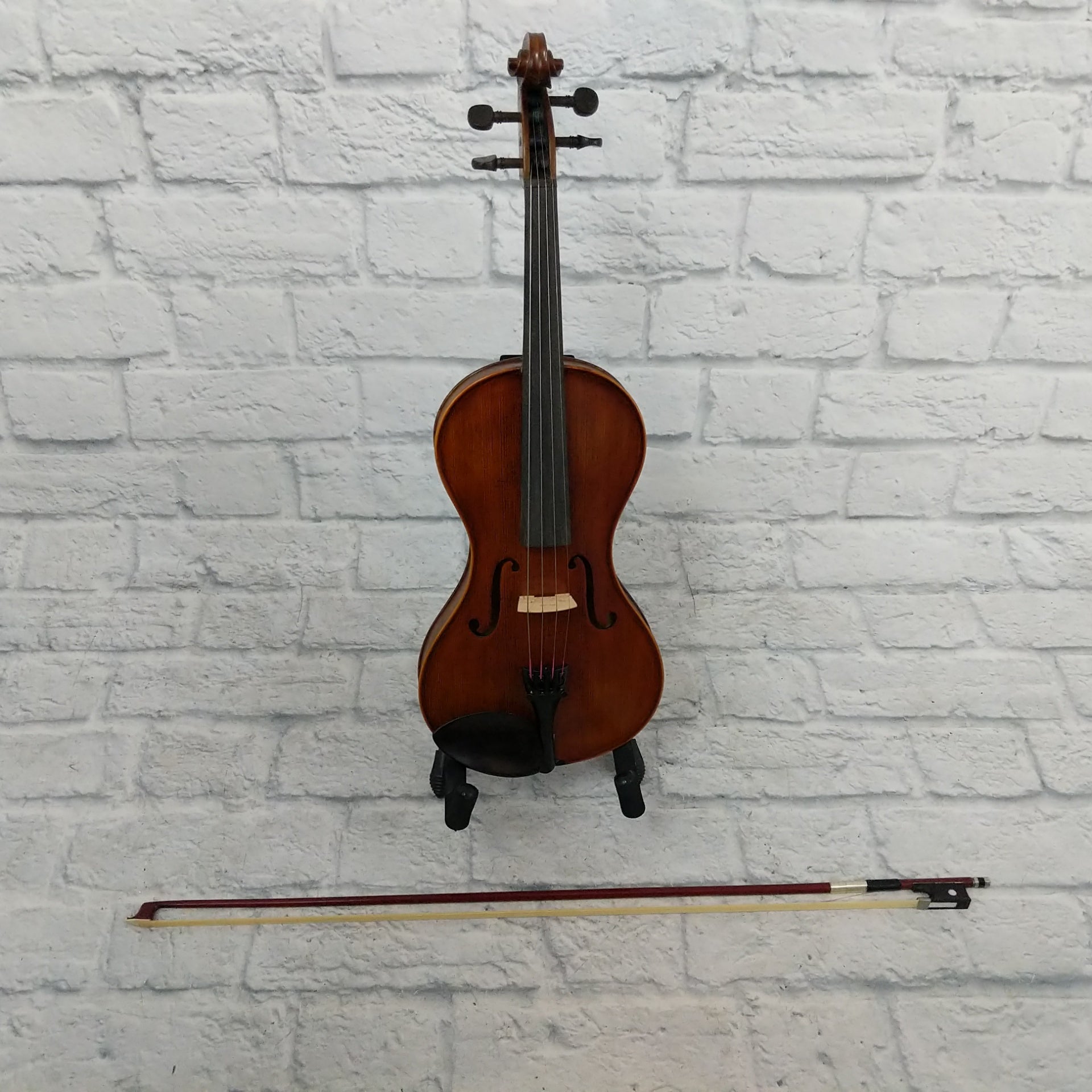 Full Size 4/4 Student Violin with Gator GCE-Violin 4/4 Deluxe ABS Hardshell Violin Case