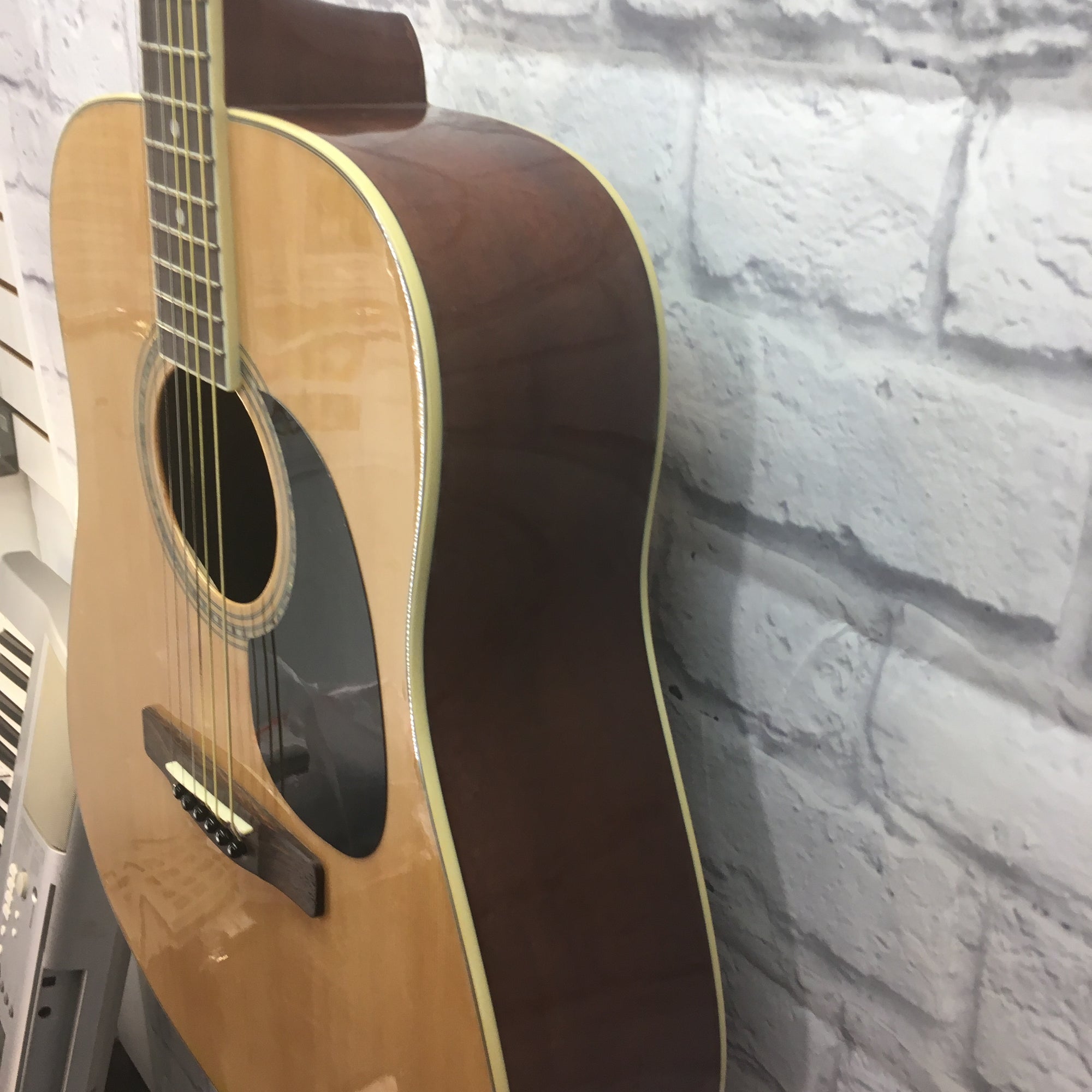 Mitchell MD100 Left Handed Acoustic Guitar