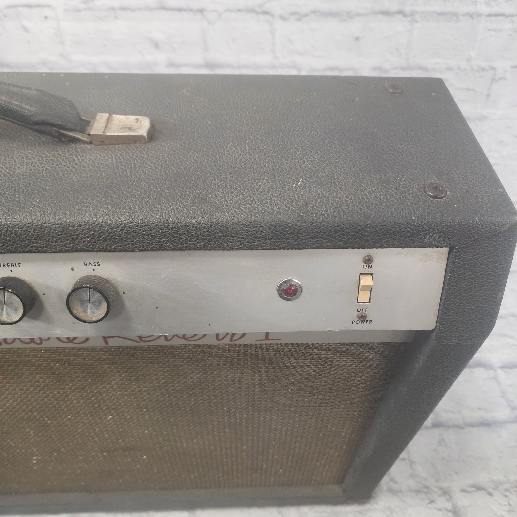 Vintage 1960s Gibson Sabre Reverb SA-1 Guitar Combo Amp