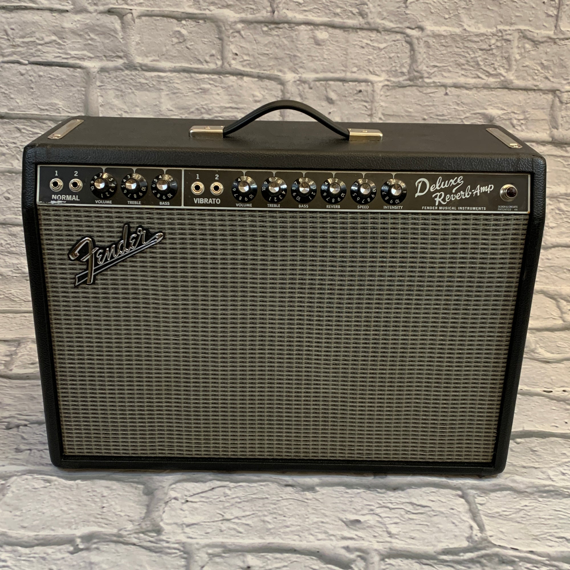 Fender 1965 Deluxe Reverb Reissue w/Foot switch and Slip Cover