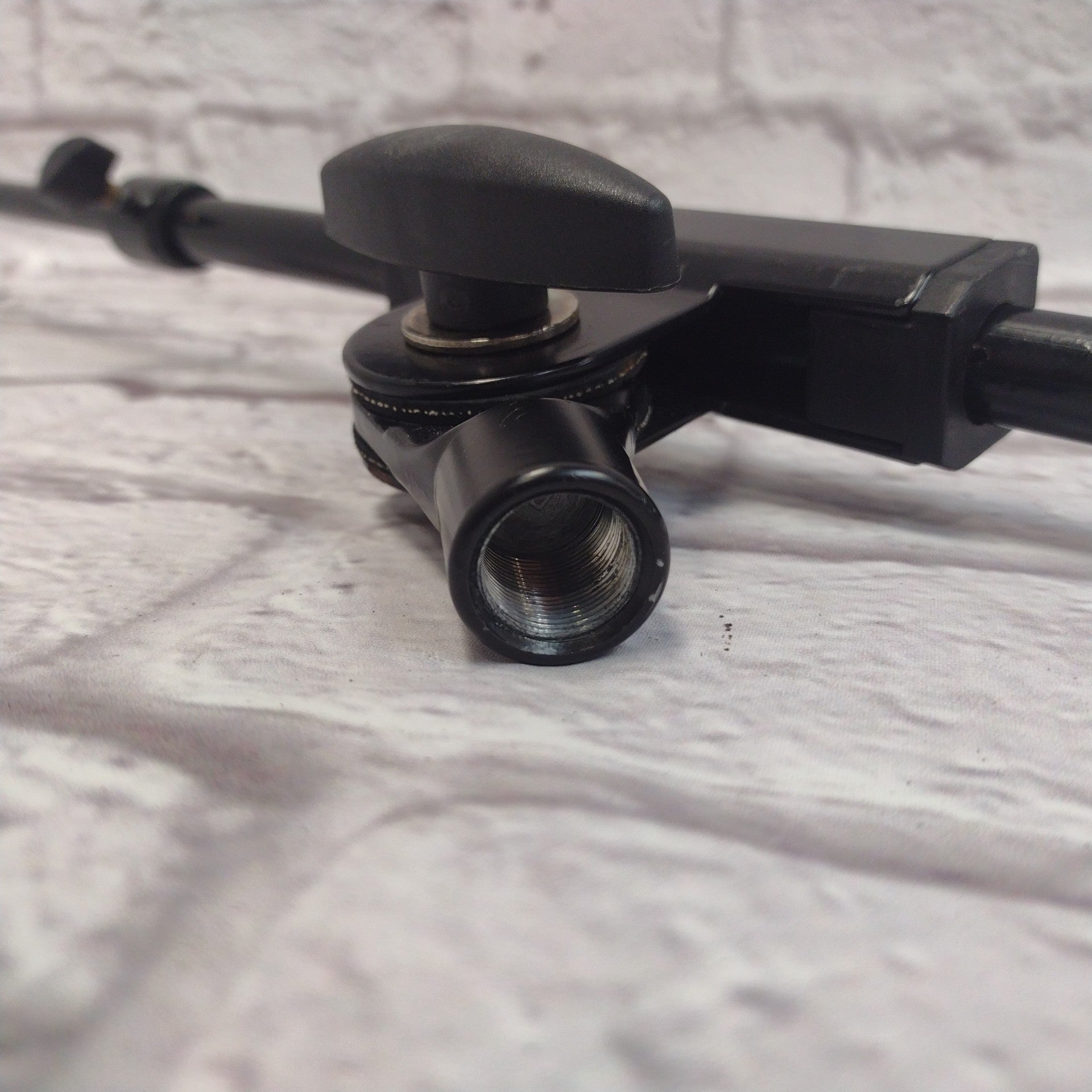 K&M Telescoping Boom Arm